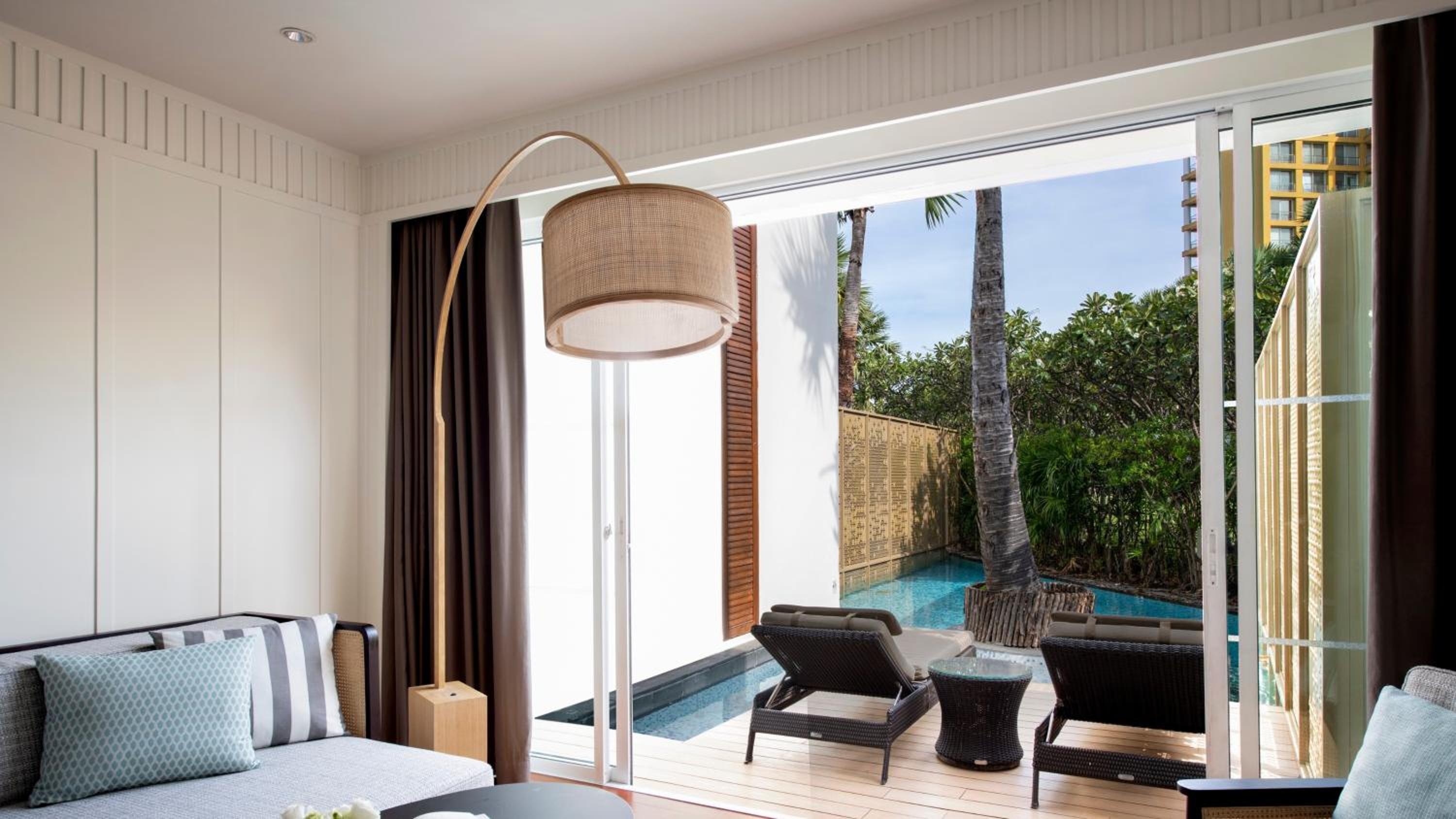 Private King Suite With Pool - Photo 5