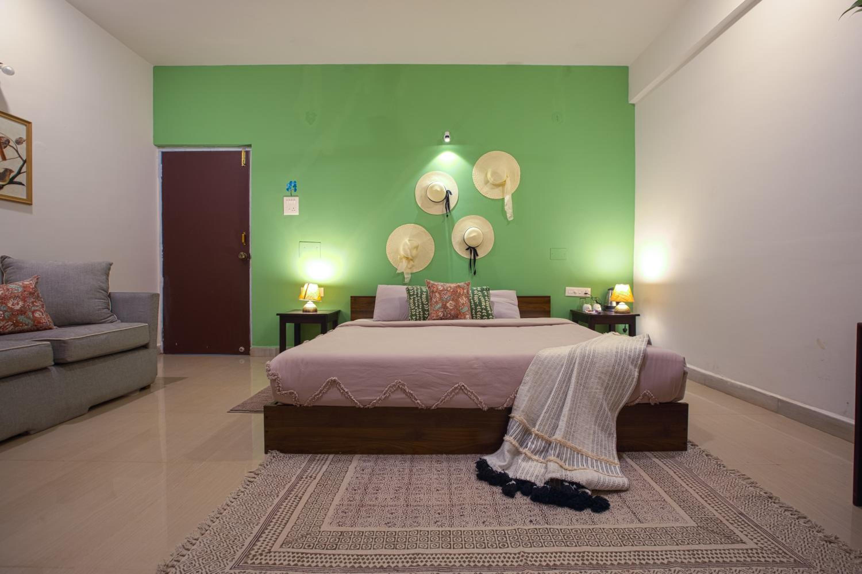 Executive Suite with Balcony photo 2
