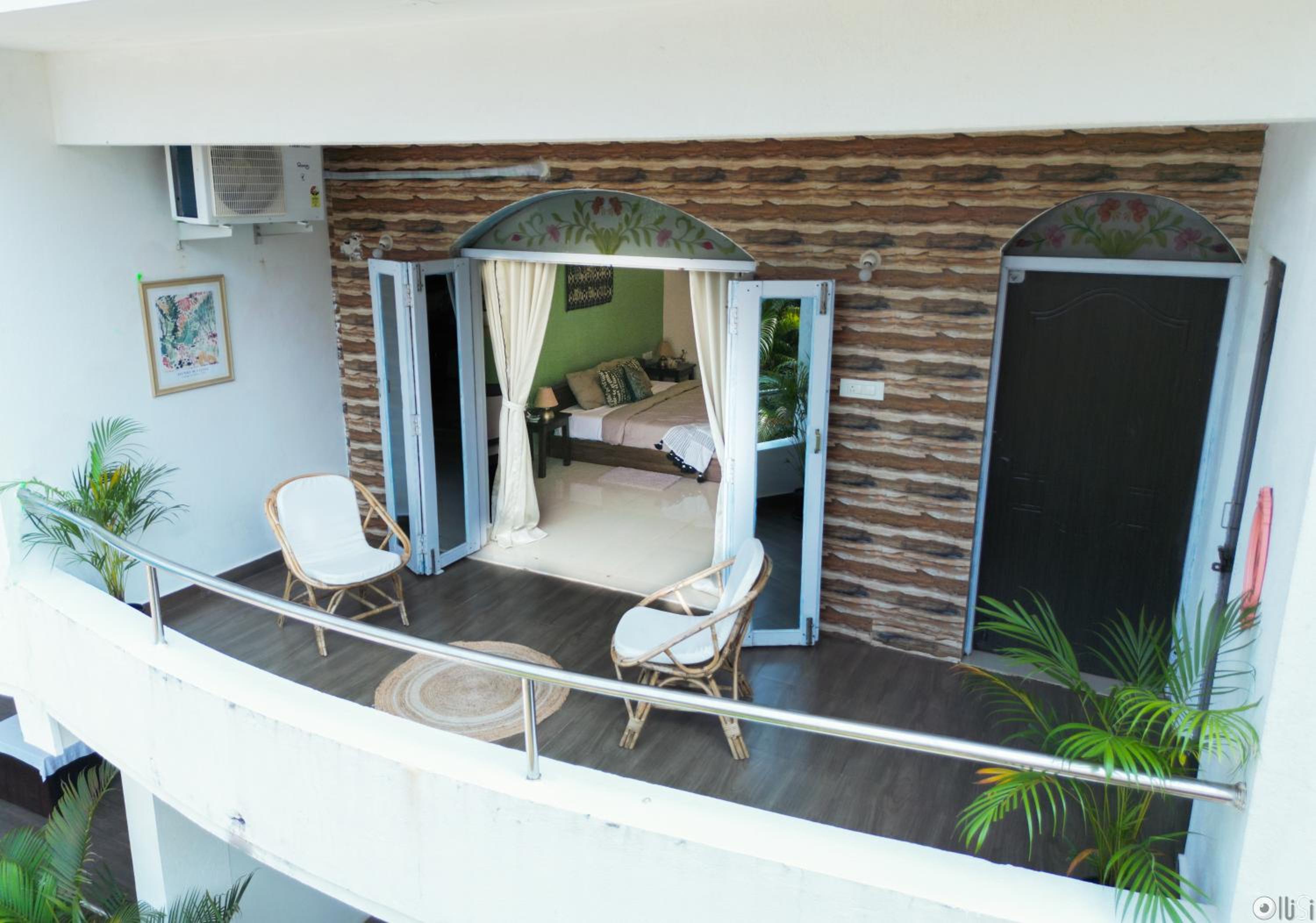 Executive Suite with Balcony photo 3