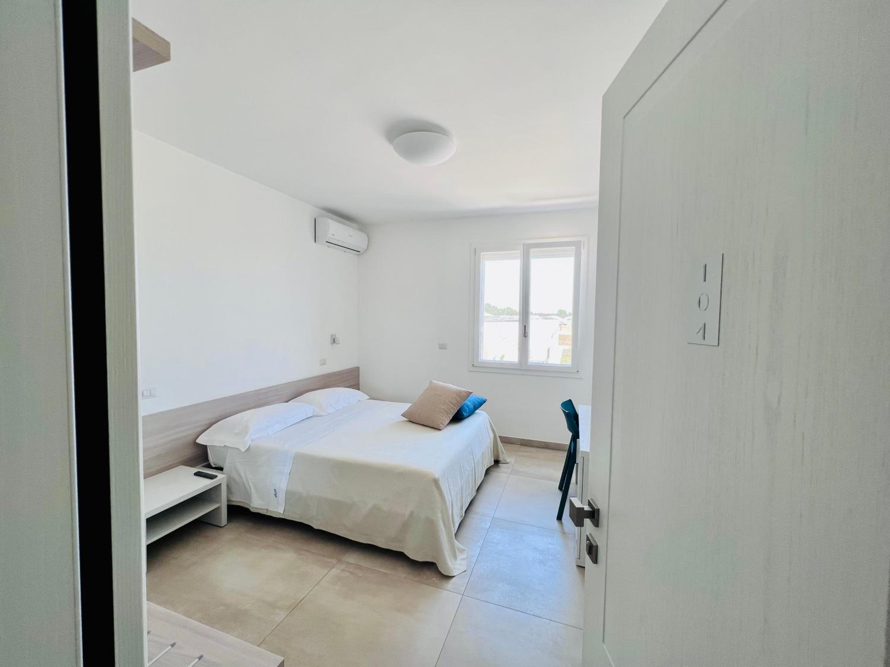 Double Room with Private Bathroom photo 1