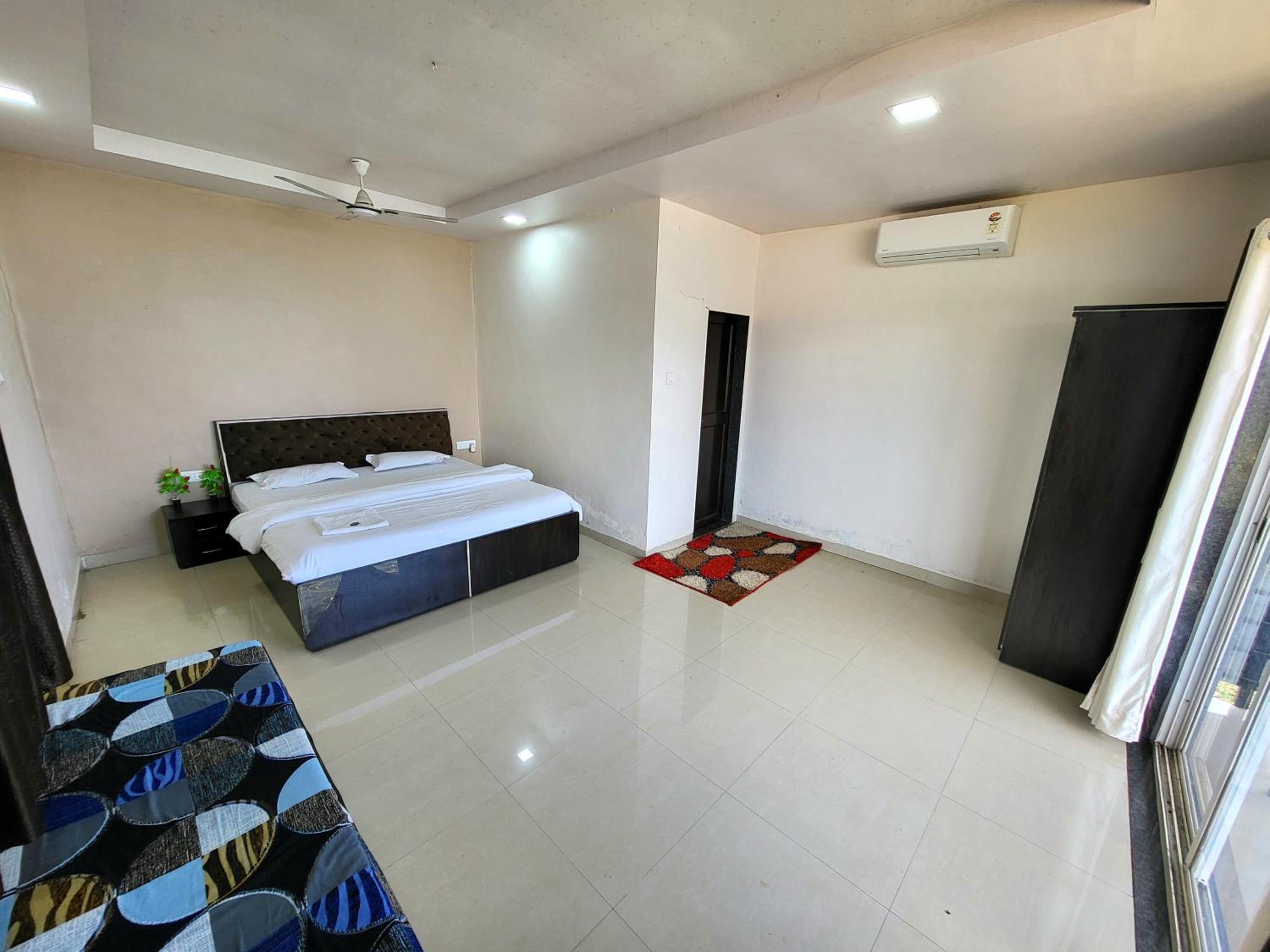 Double Room with Lake View