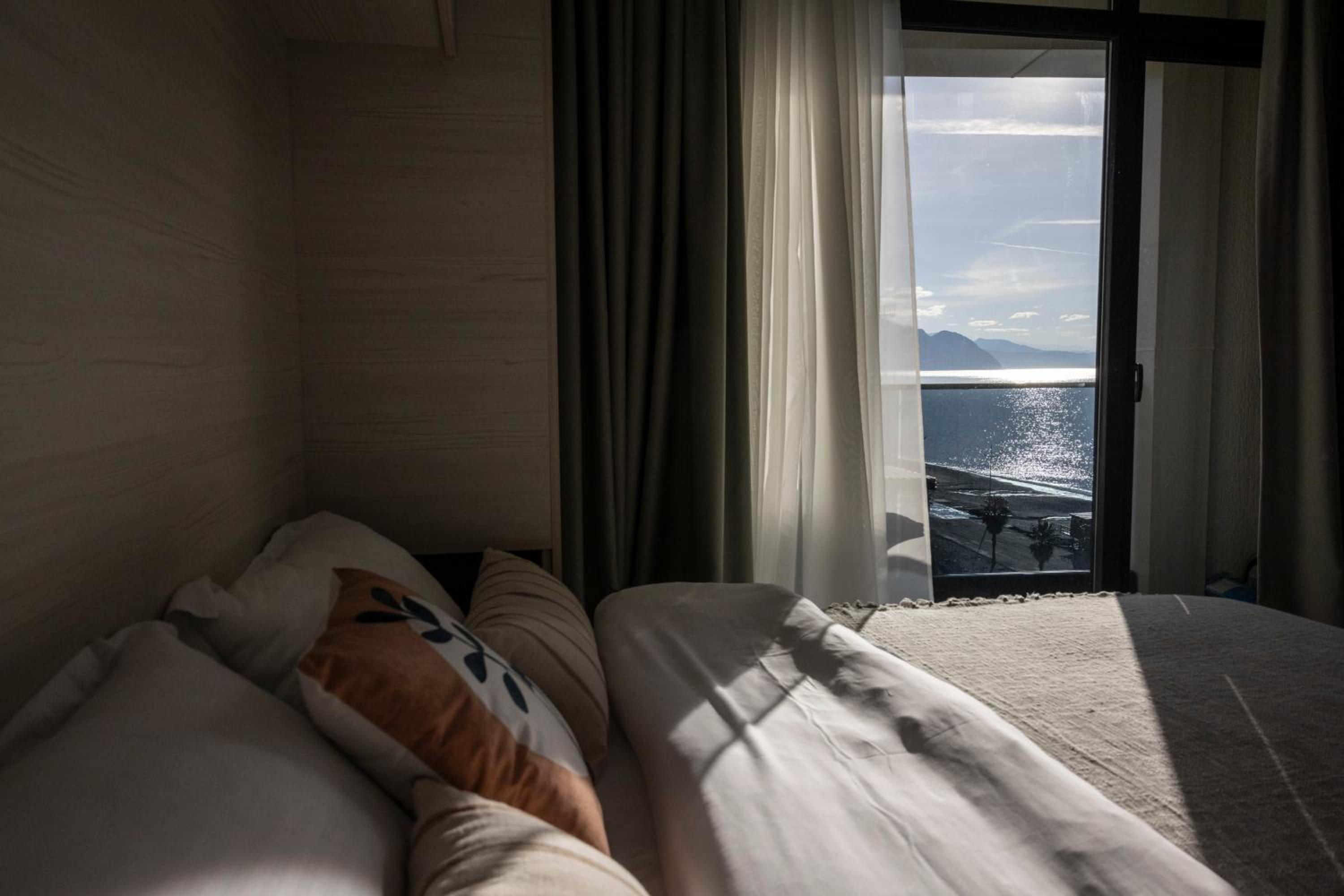 Studio with Mountain View