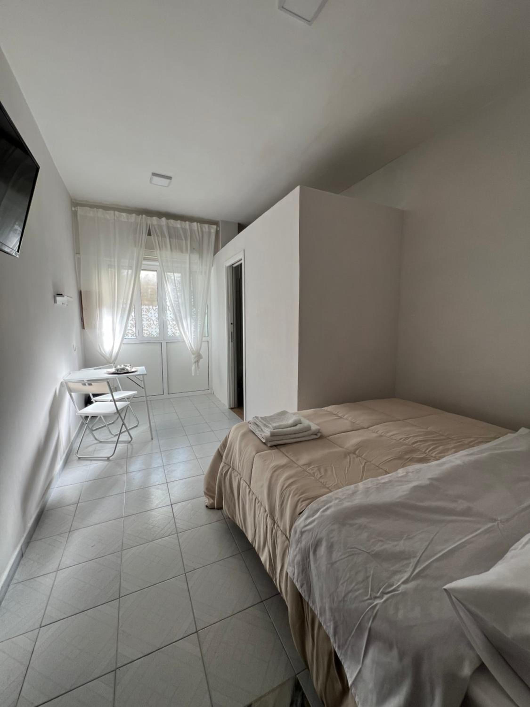 One-Bedroom Apartment photo 3