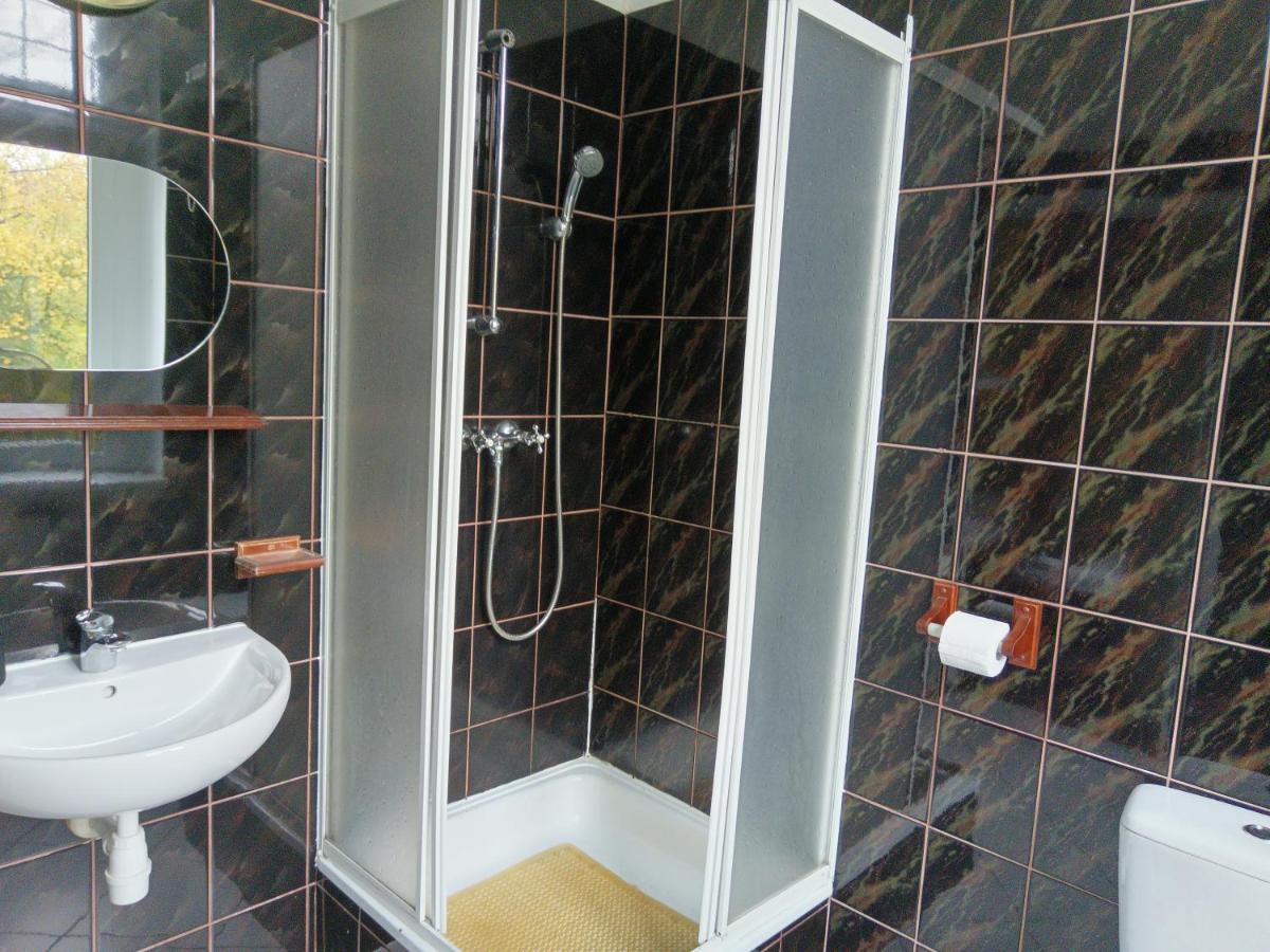 Triple Room with Private Bathroom photo 3