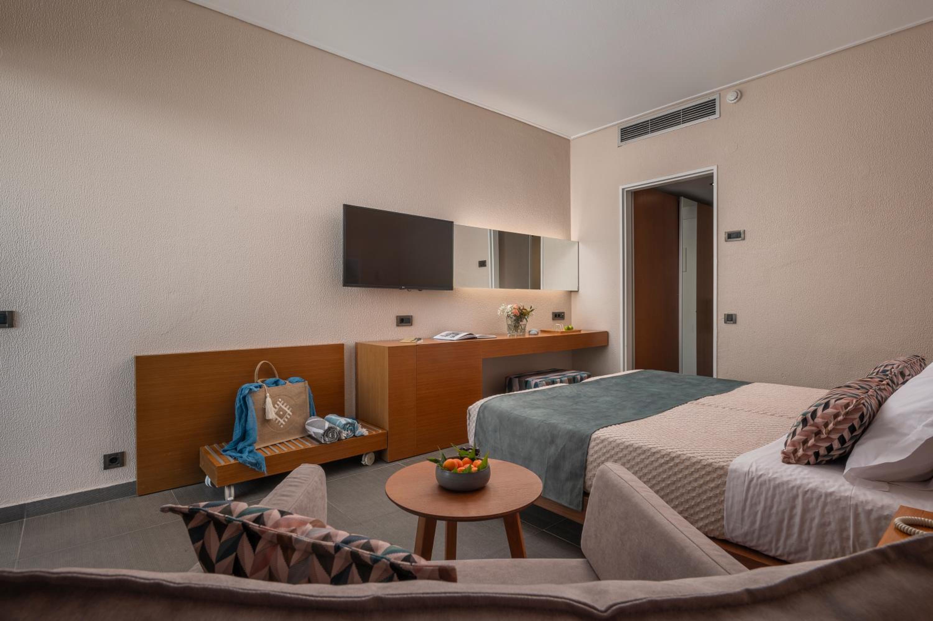 Superior Room with Koukounaries Beach View - Photo 1
