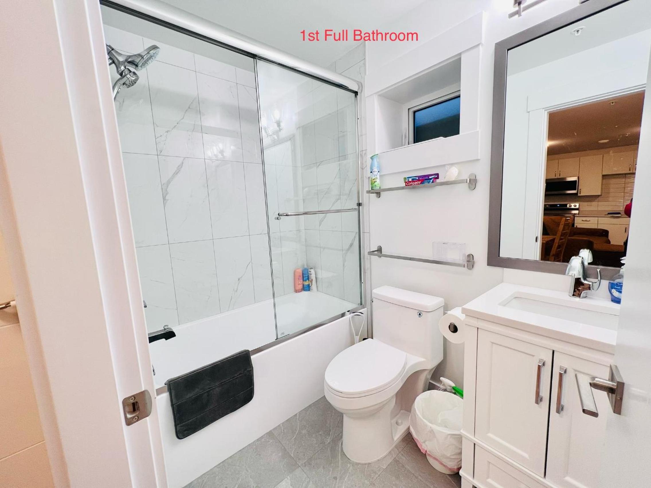 One-Bedroom Suite photo 2