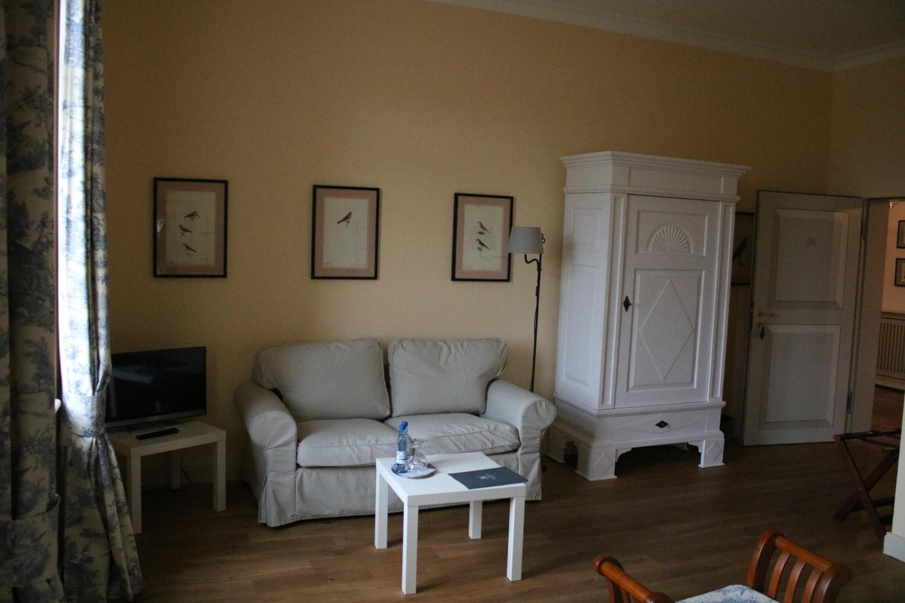 Standard Double Room photo 3