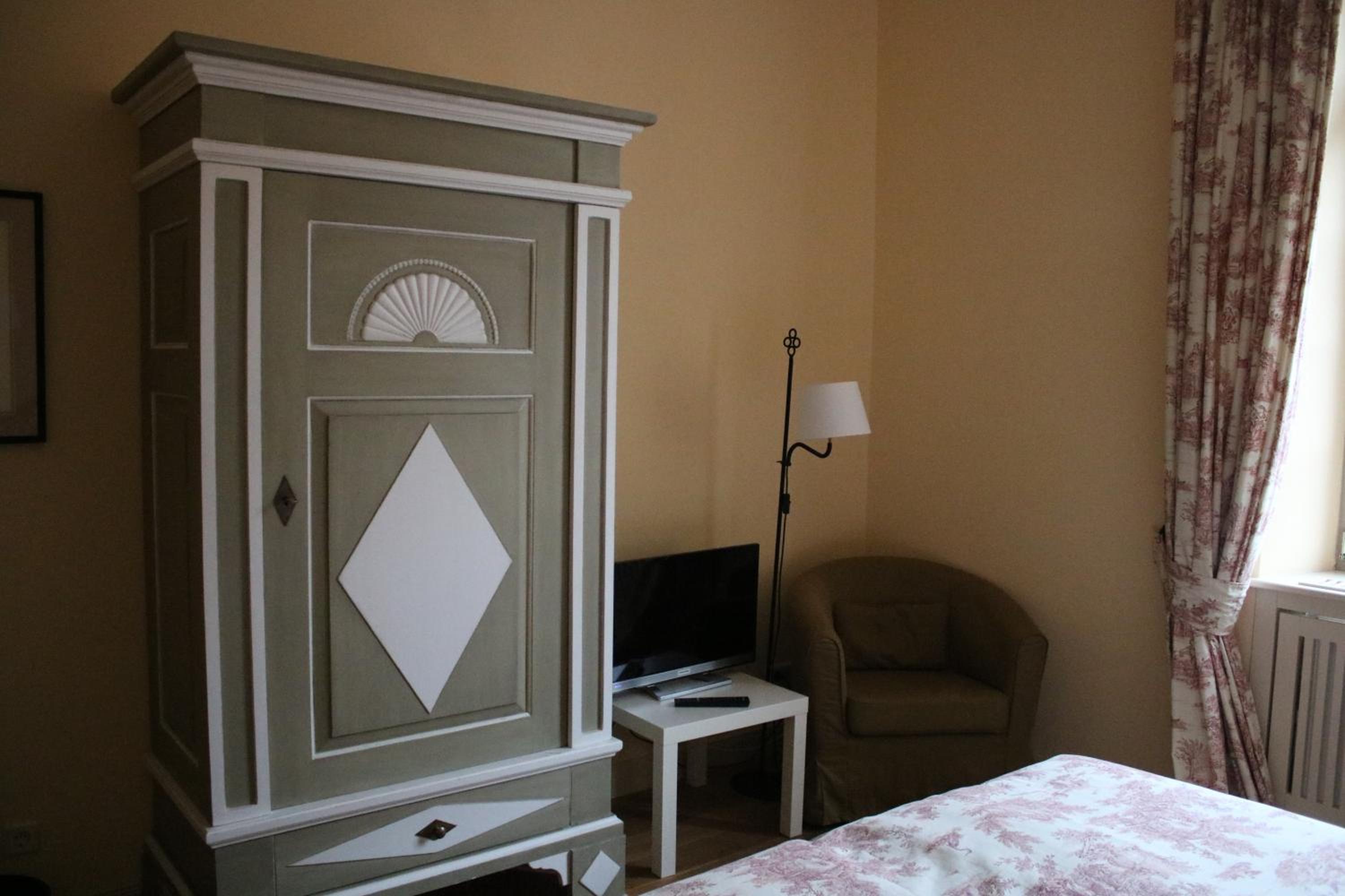 Standard Double Room photo 2