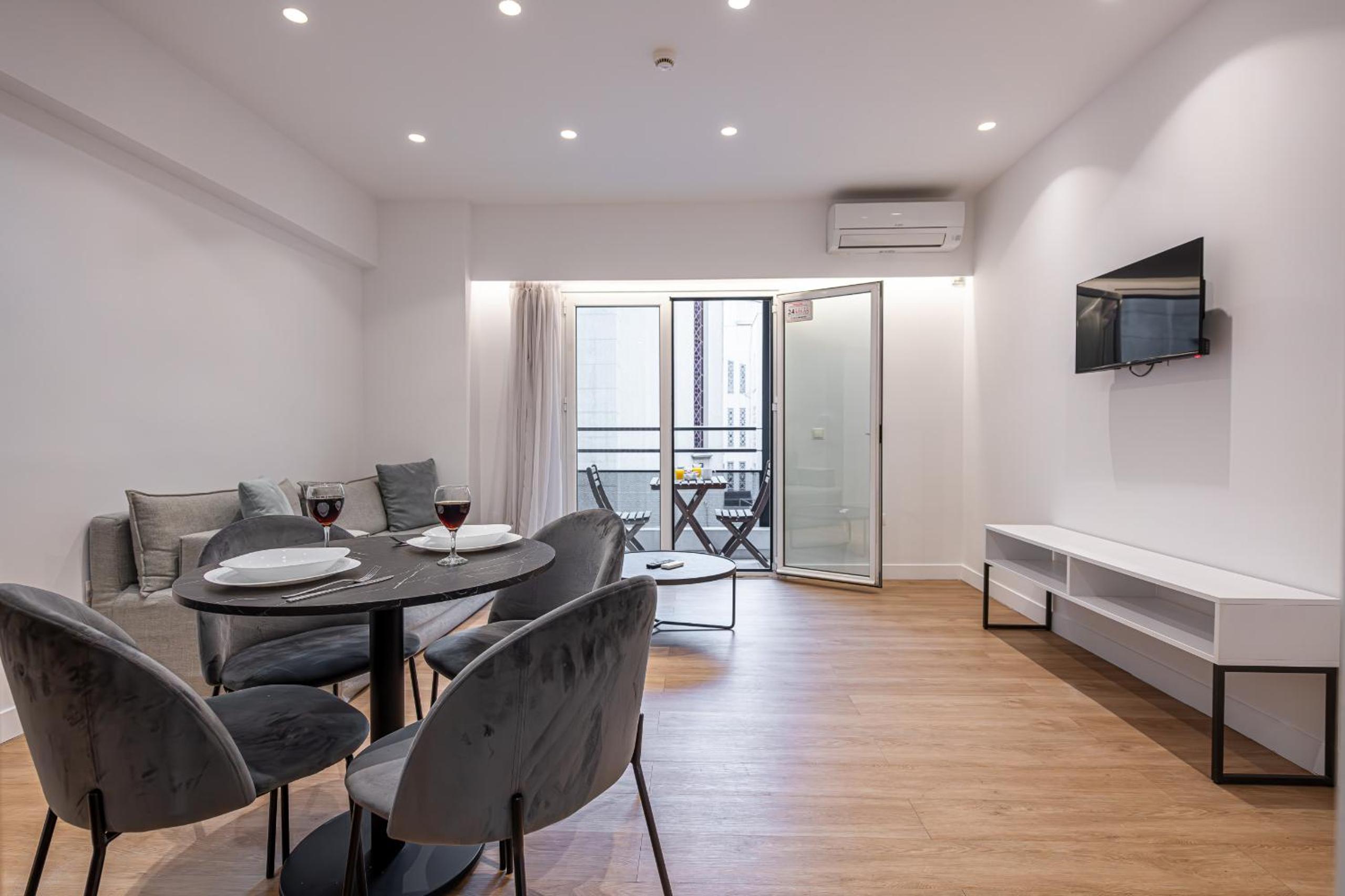 Triple Room with Balcony photo 1