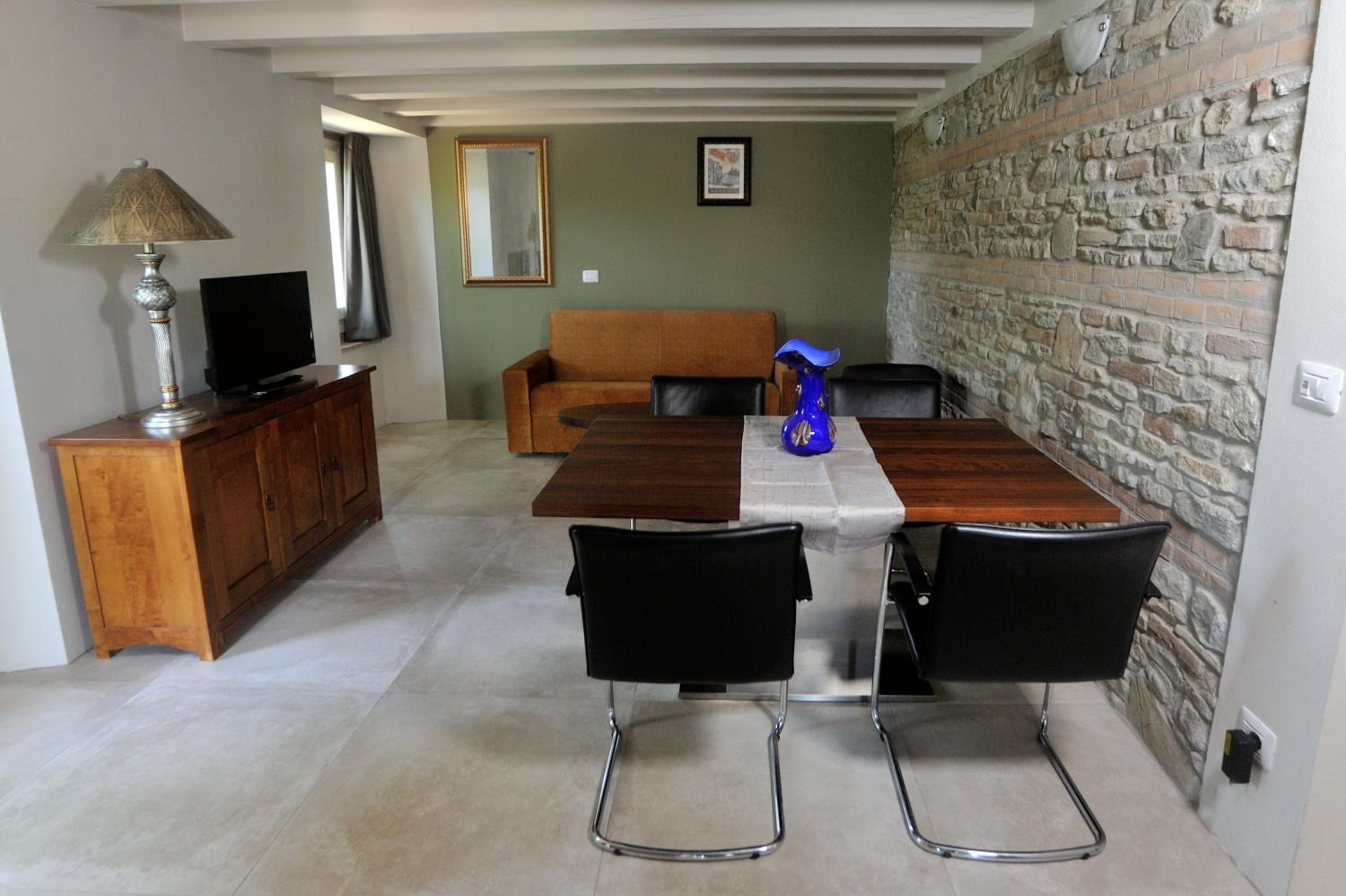 Deluxe Apartment photo 3