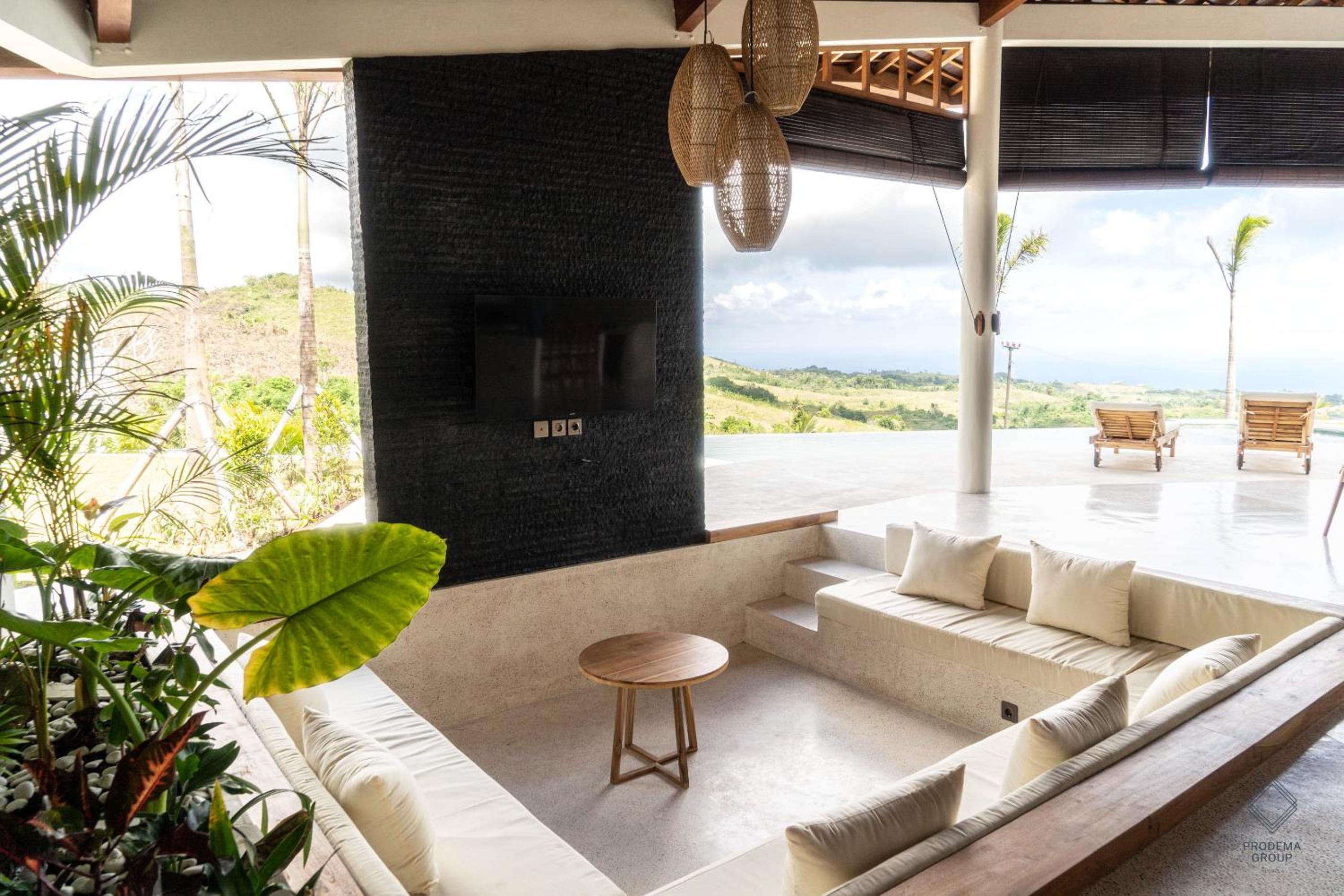 Villa With Private Pool photo 2