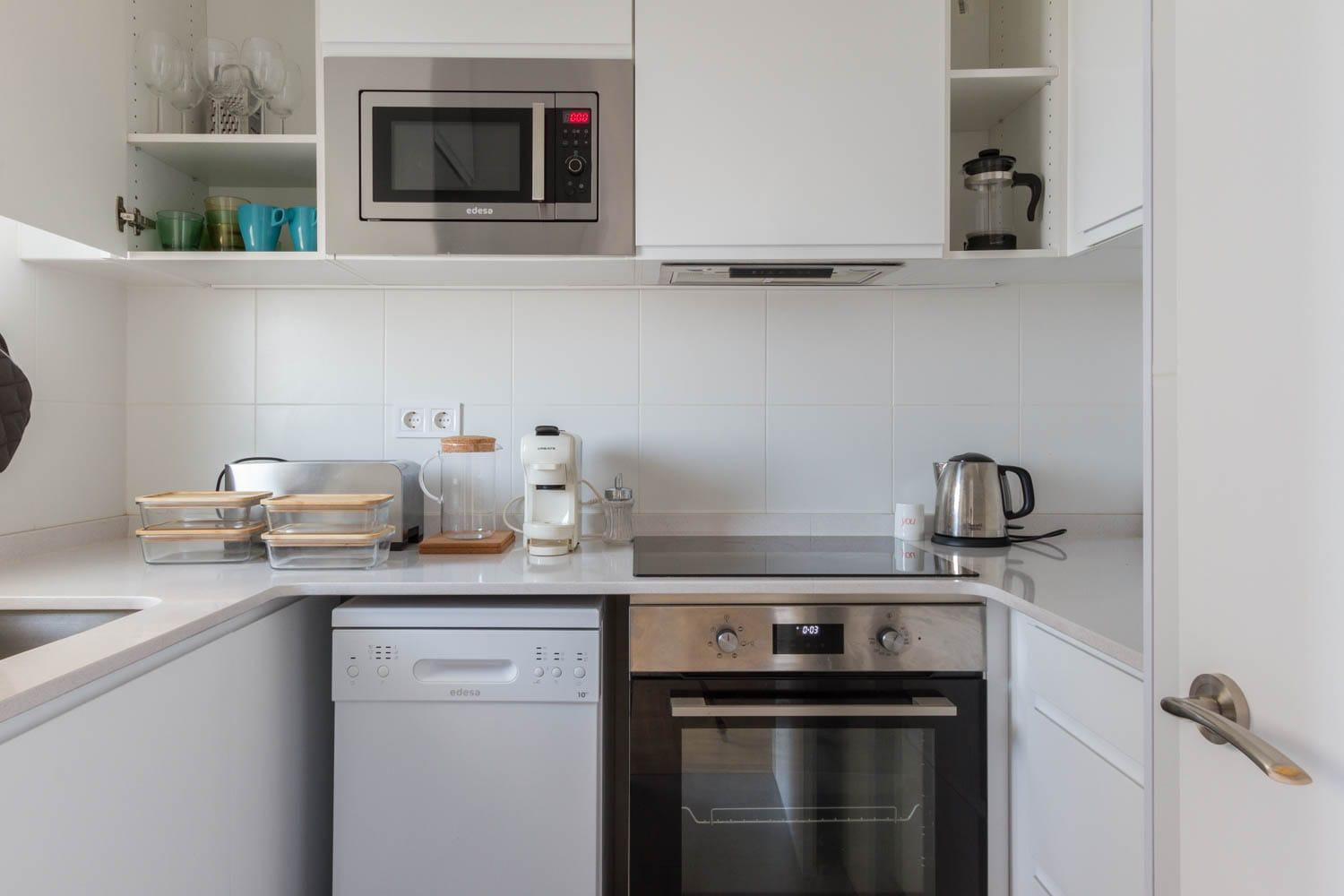 Three-Bedroom Apartment - Photo 3