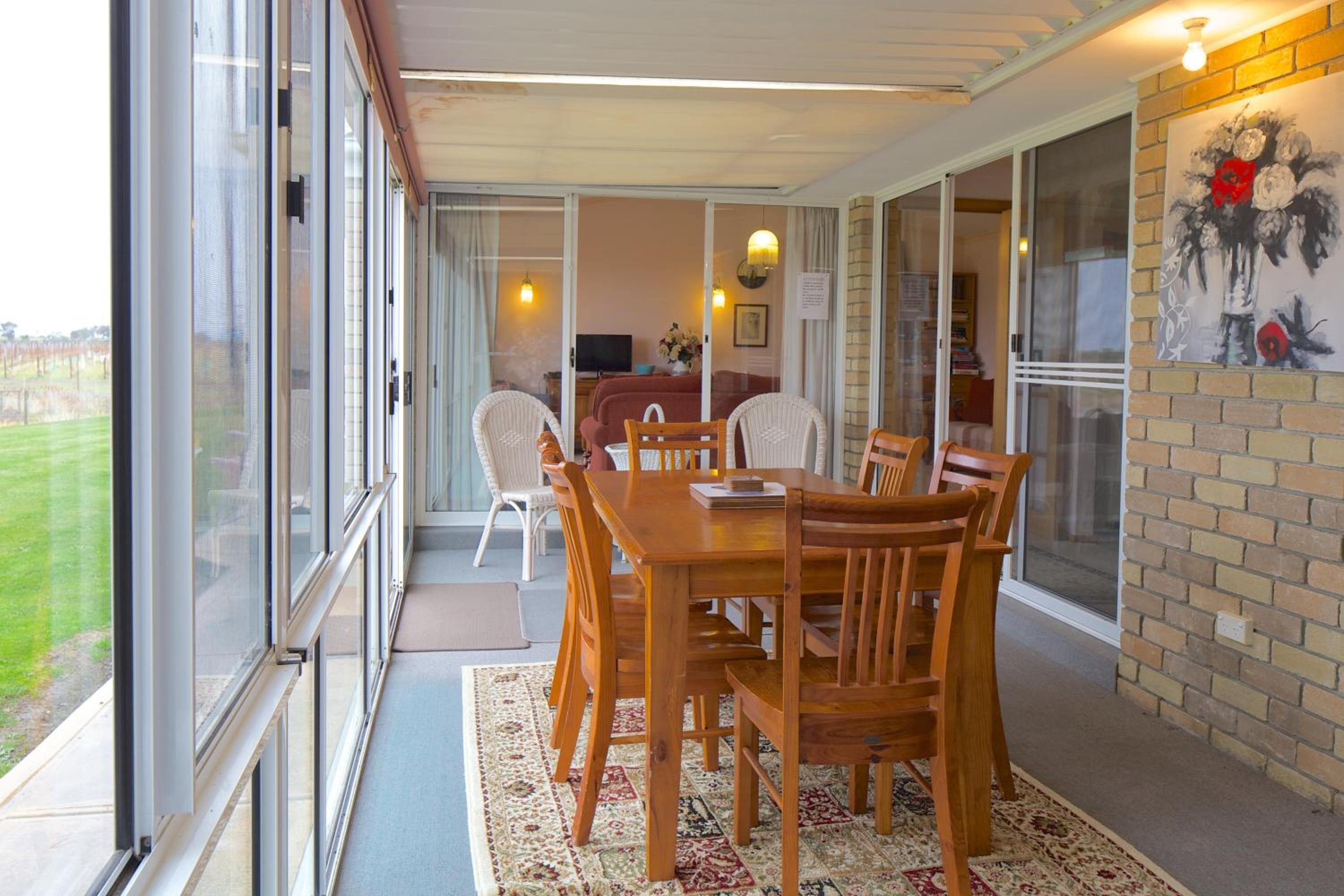 Four-Bedroom House photo 3