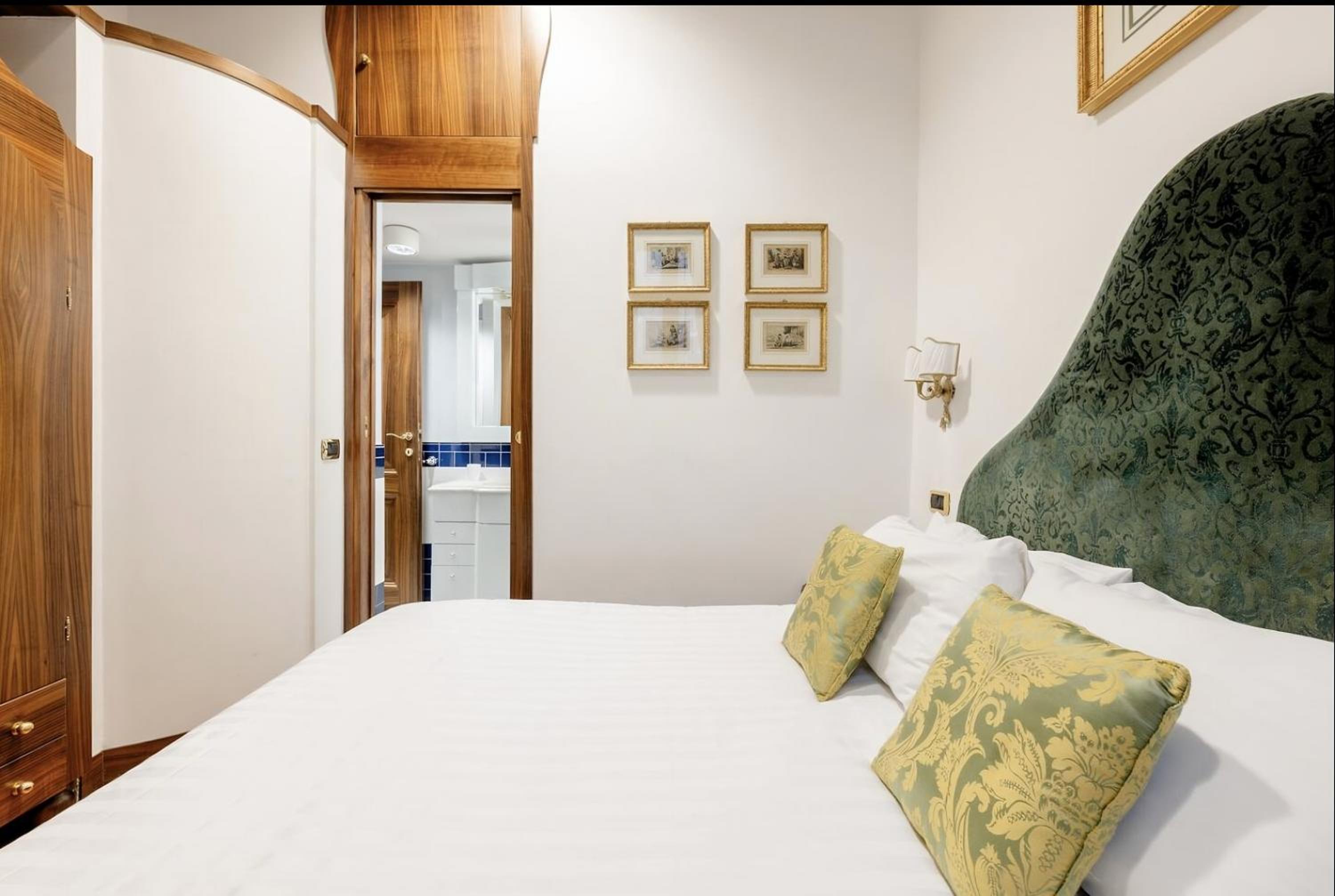 Queen Suite