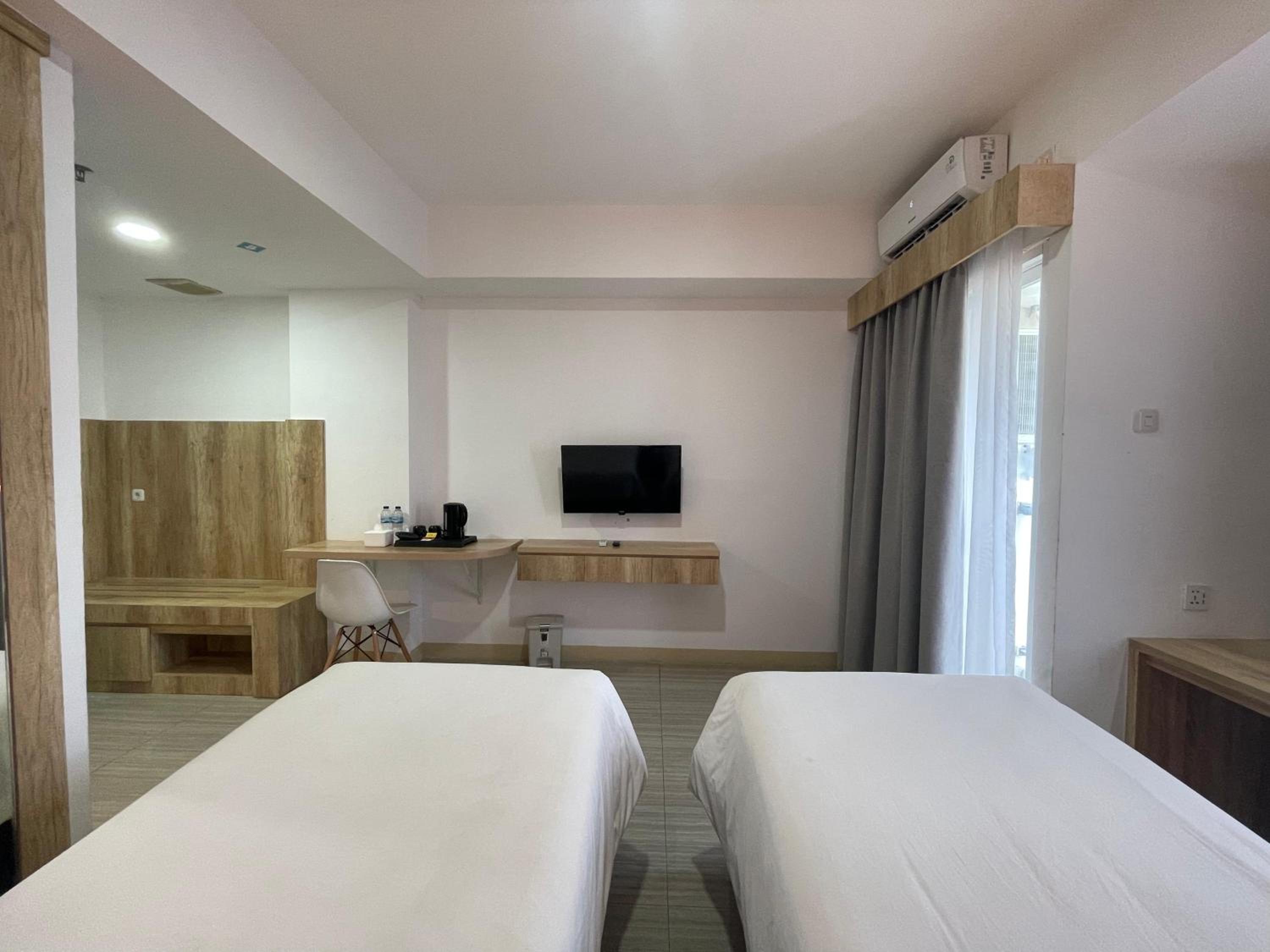 Superior Twin Room - Photo 2