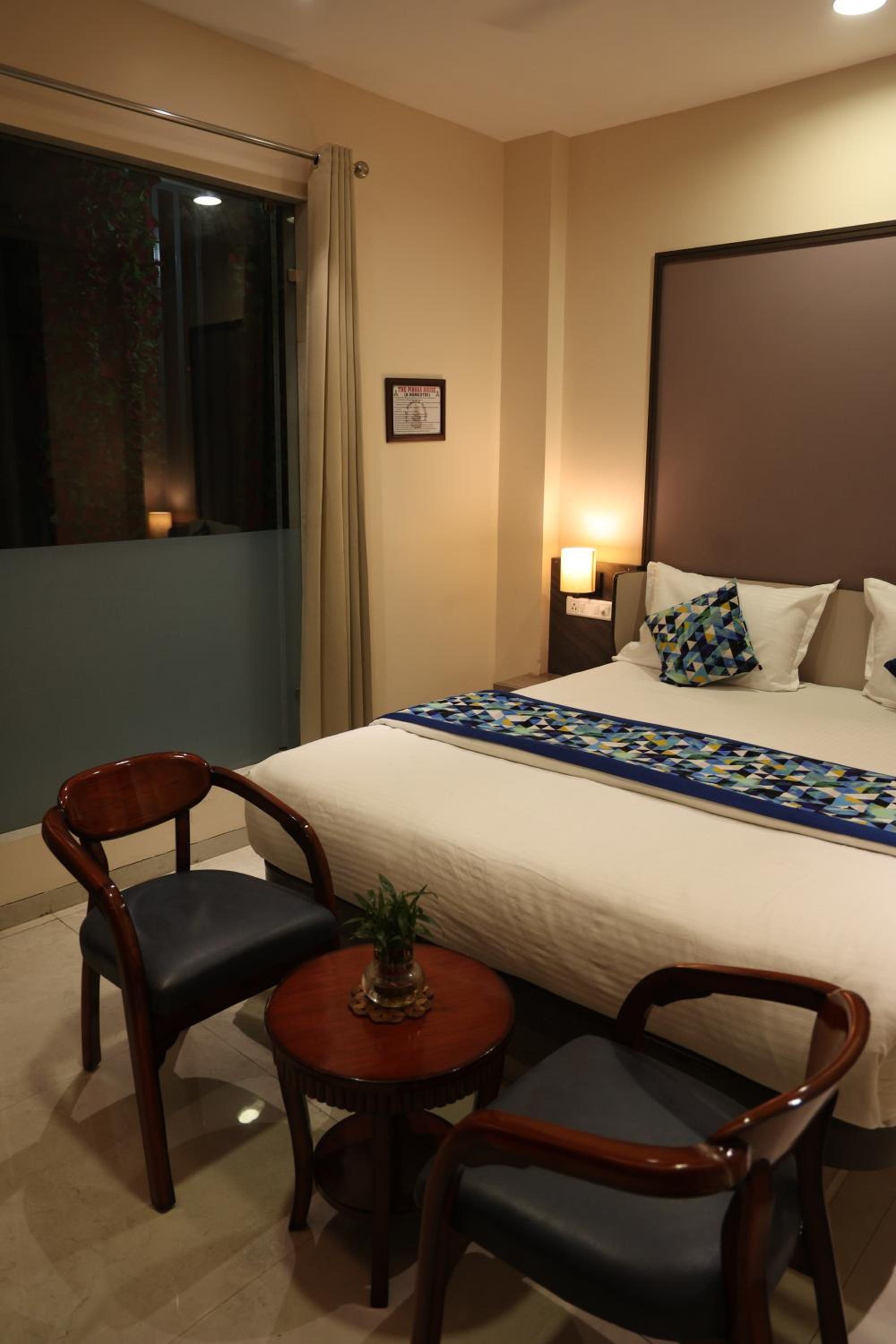 Deluxe Room - Photo 10