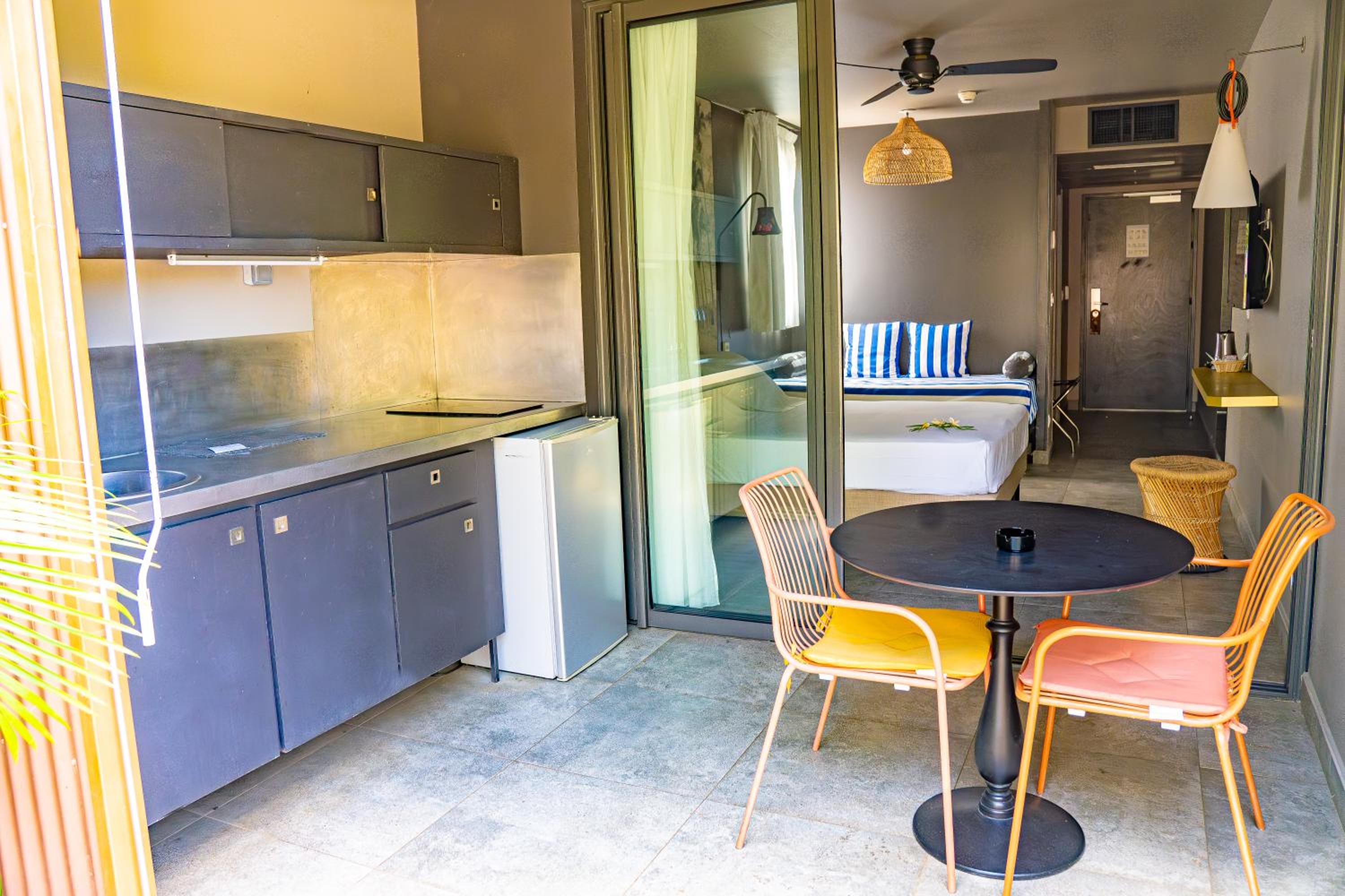 Kitchenette Superior Triple