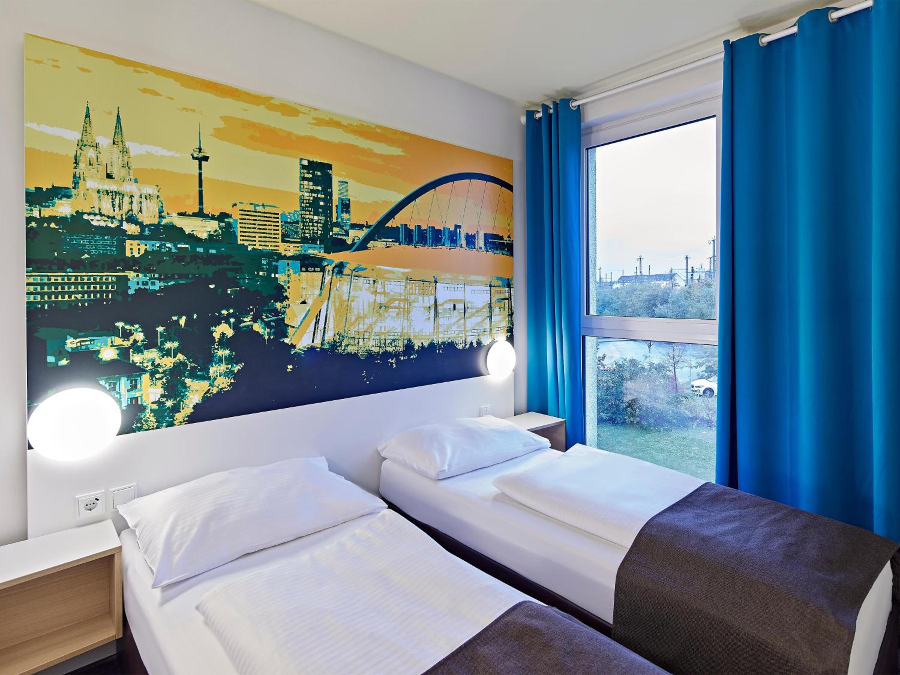 Twin Room - Photo 1