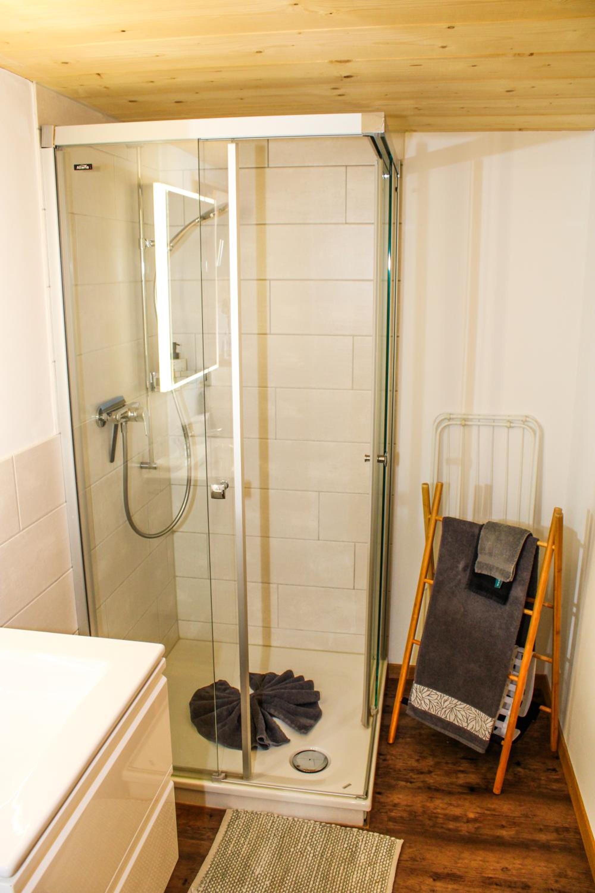 Double Room With Private Bathroom photo 2