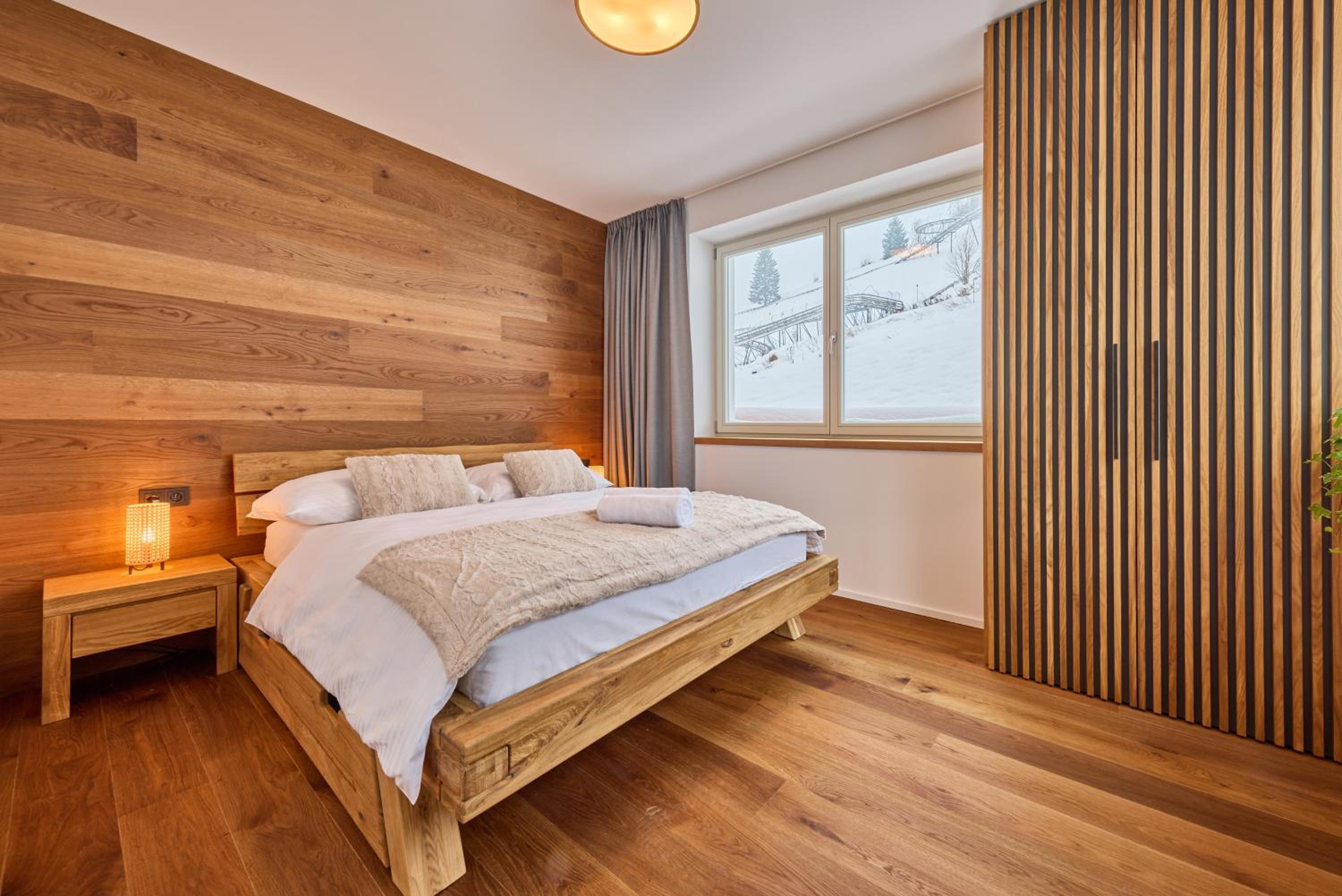 Apartment with Mountain View photo 1
