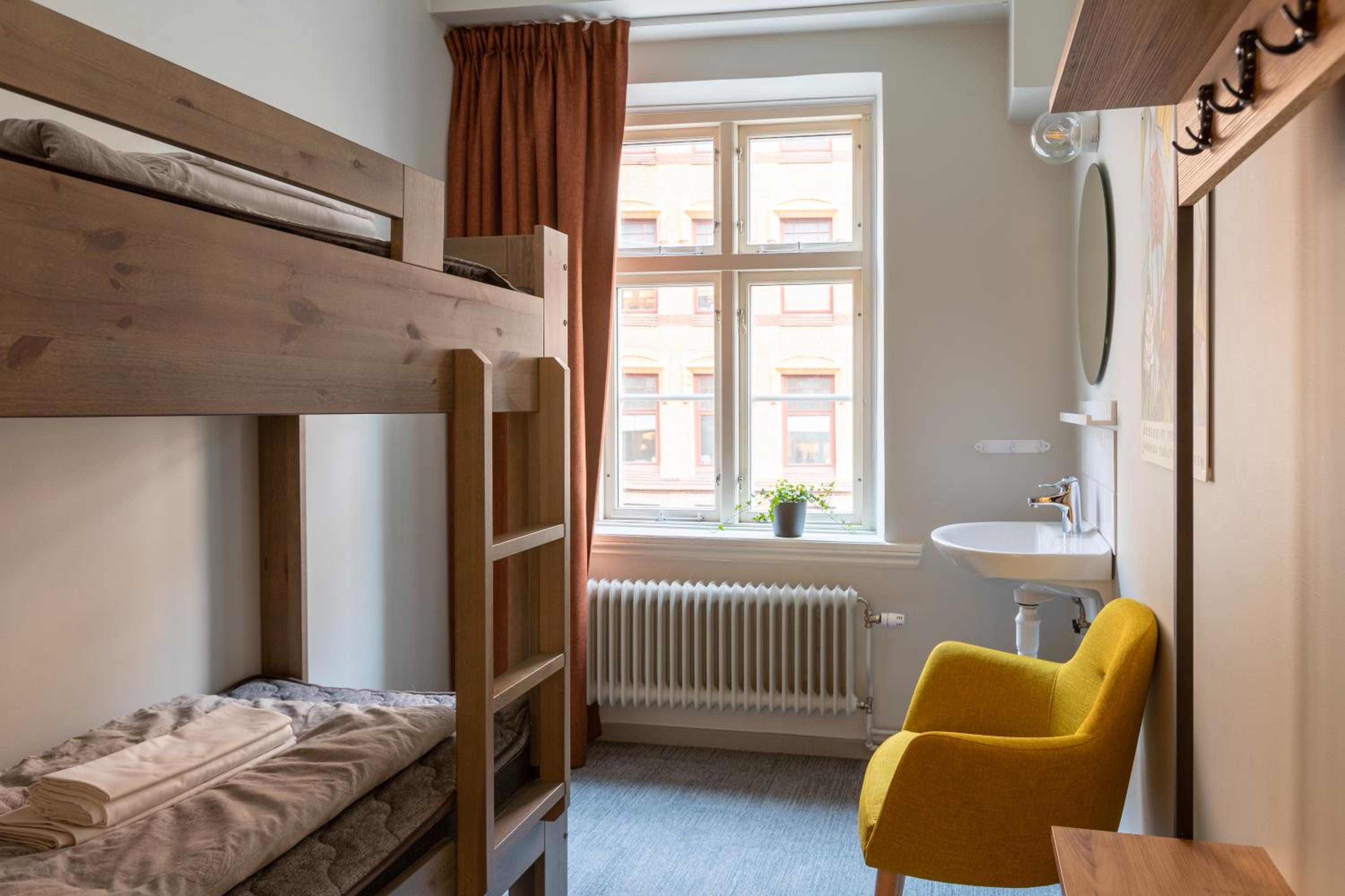 Economy Twin Room