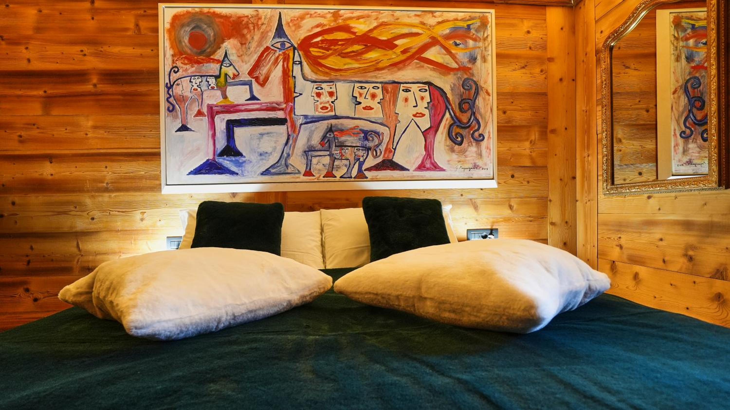 Suite photo 1