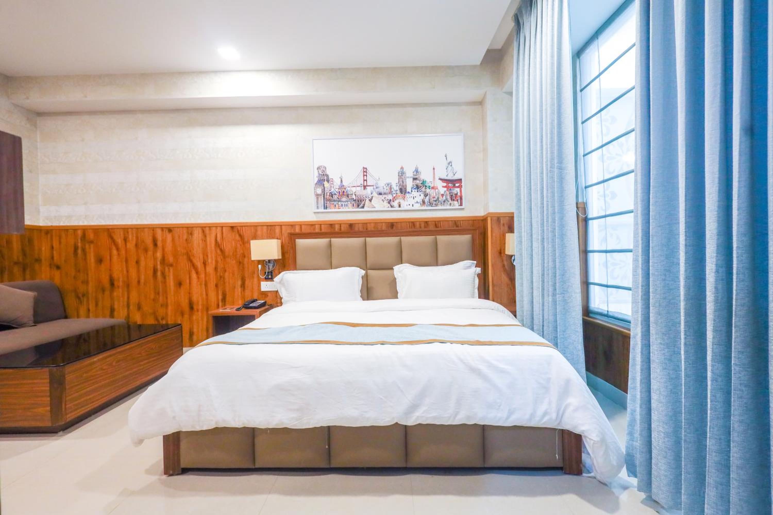 Deluxe Room - Photo 4