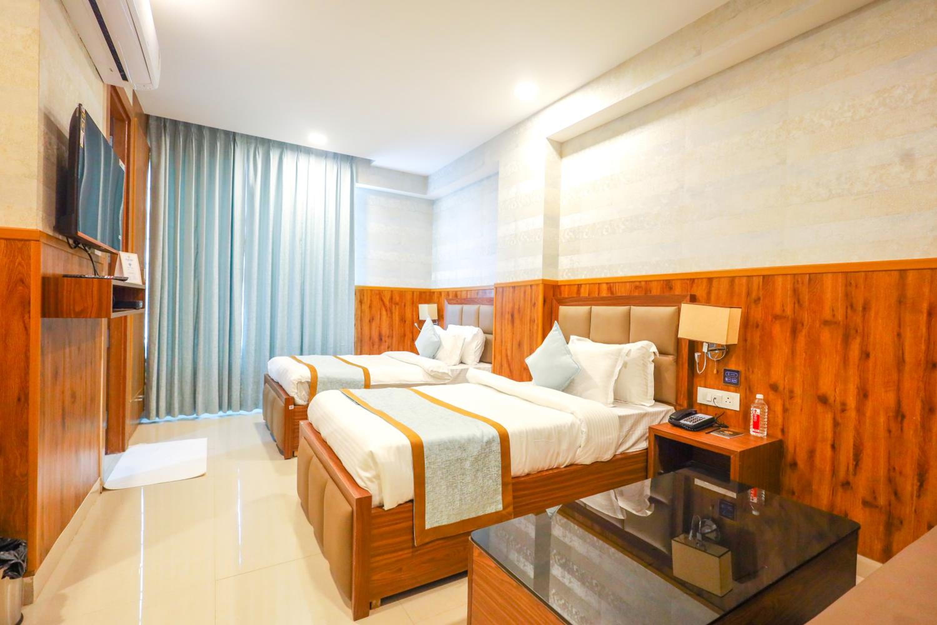 Deluxe Twin Room photo 3