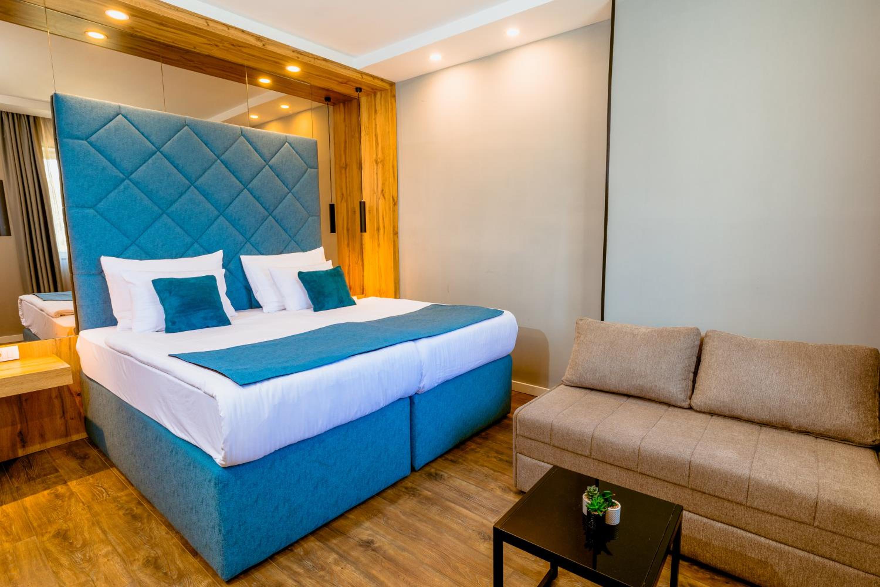 Superior Double or Twin Room - Photo 3