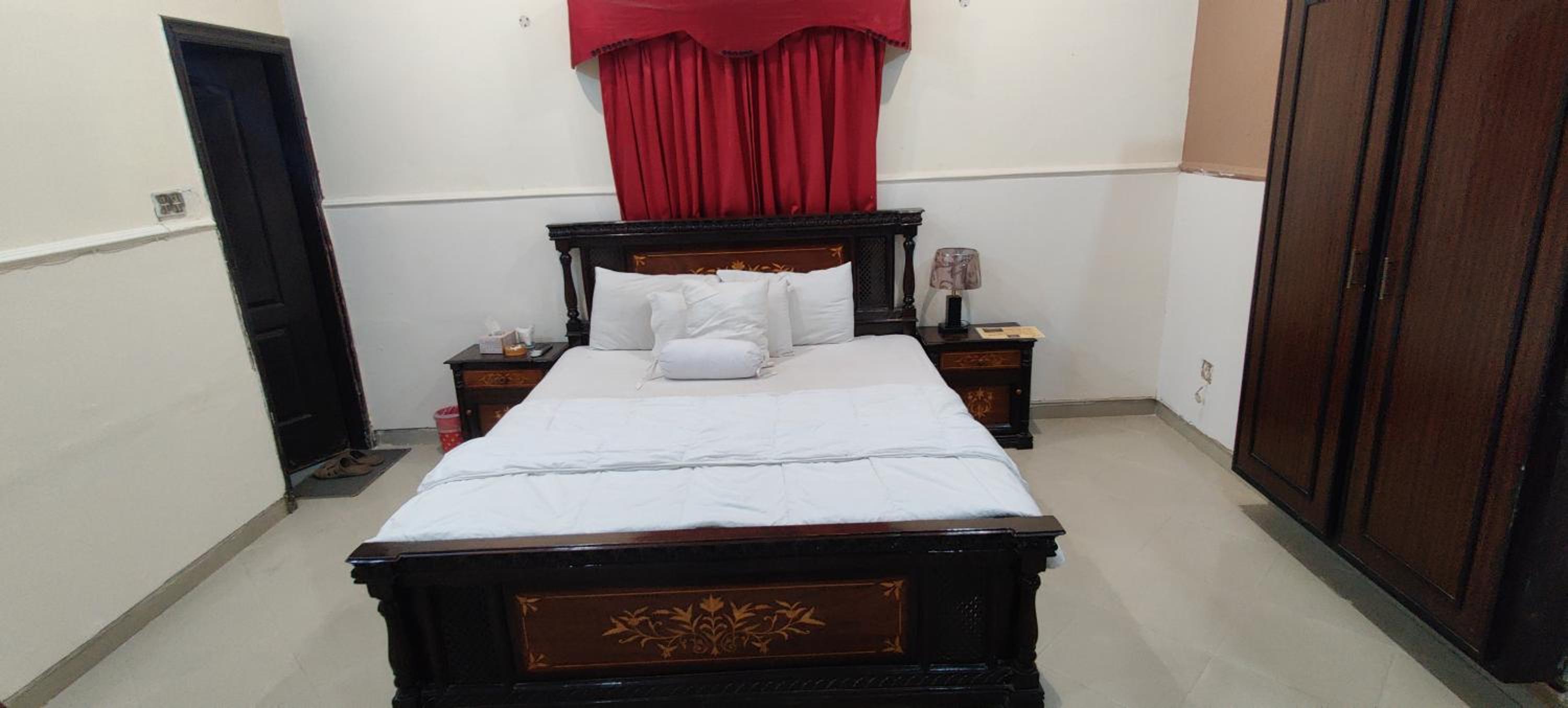 Small Double Room photo 1