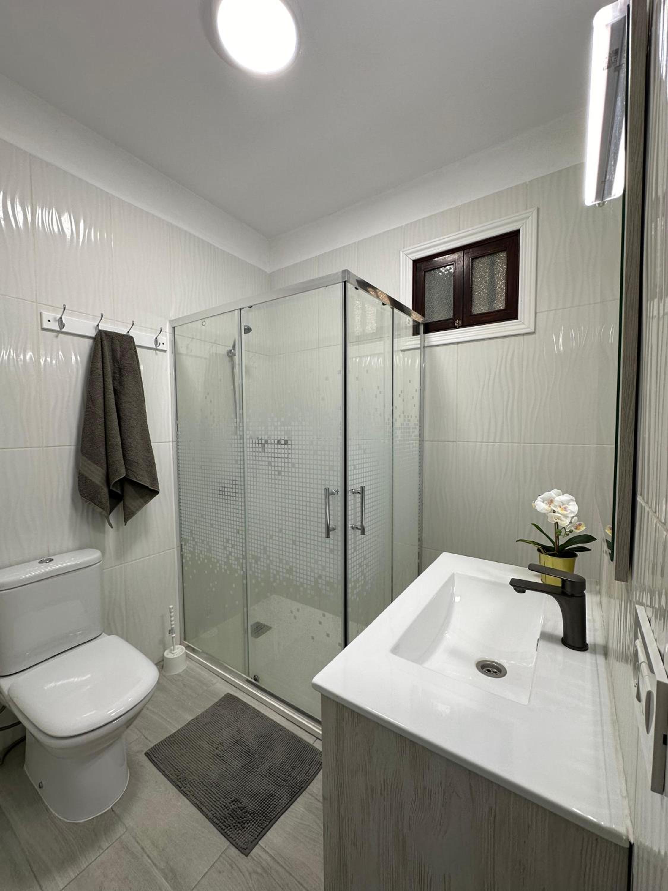 One-Bedroom House photo 2