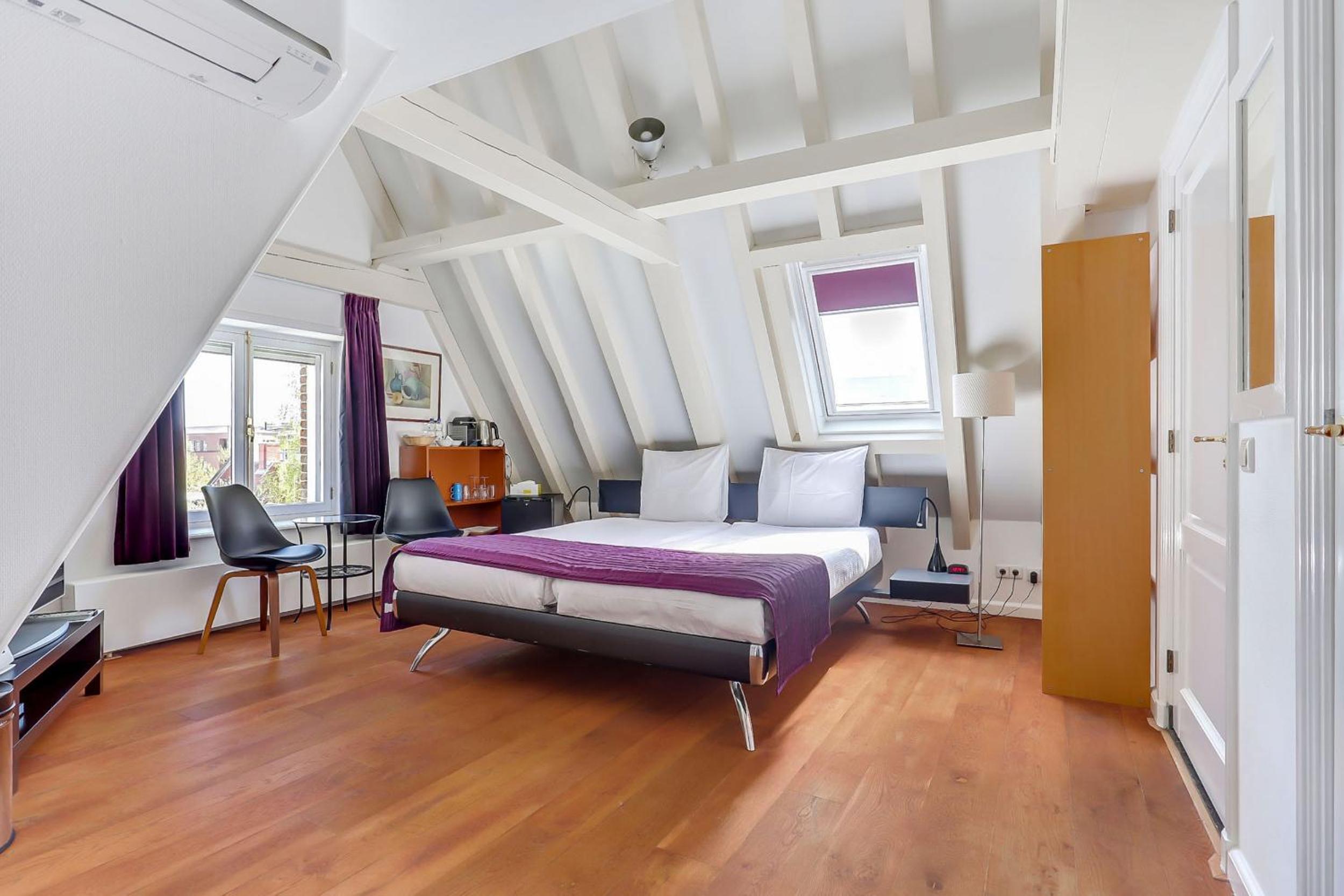 Double Room with Private Bathroom photo 1