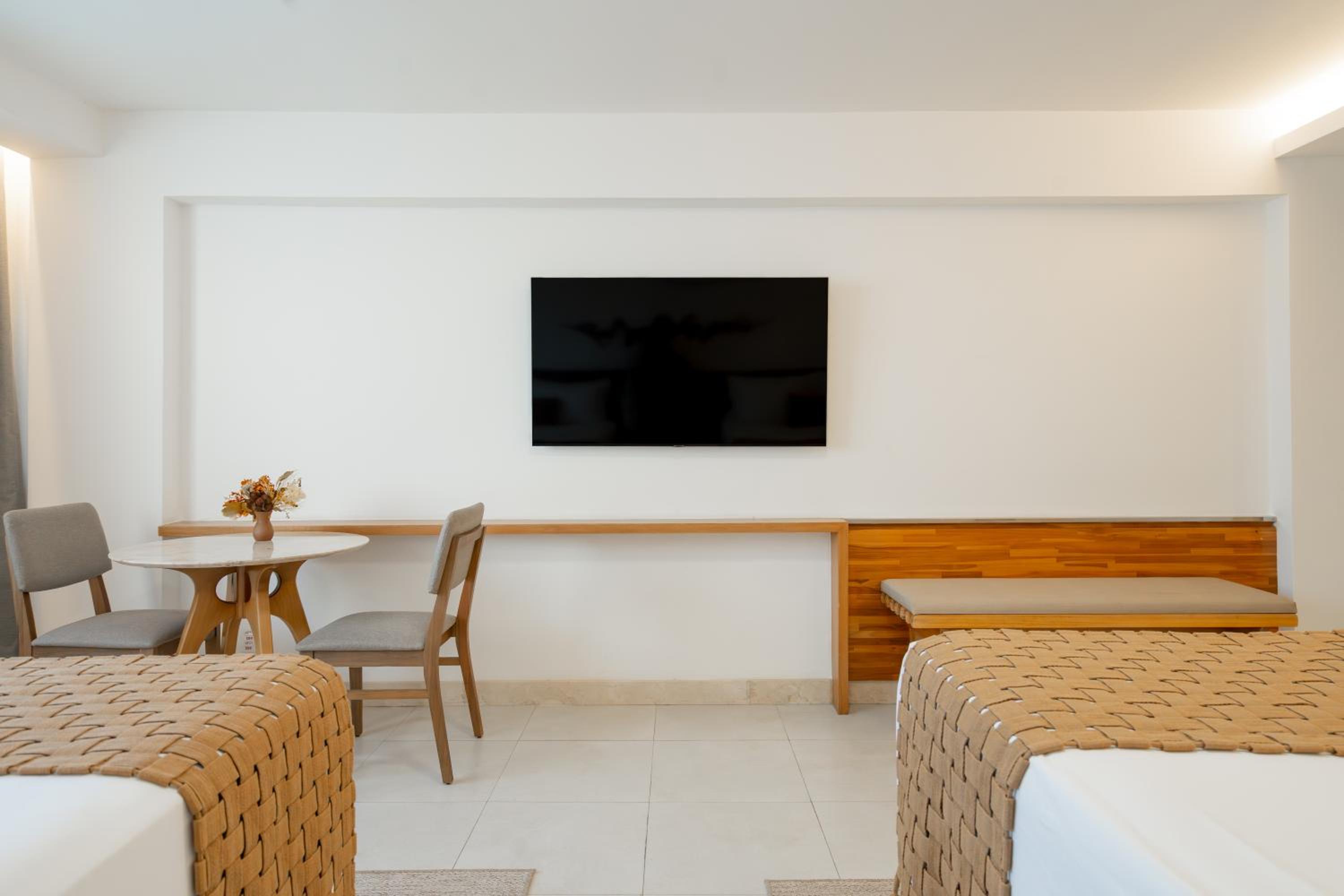 Suite with Sea View - Photo 28