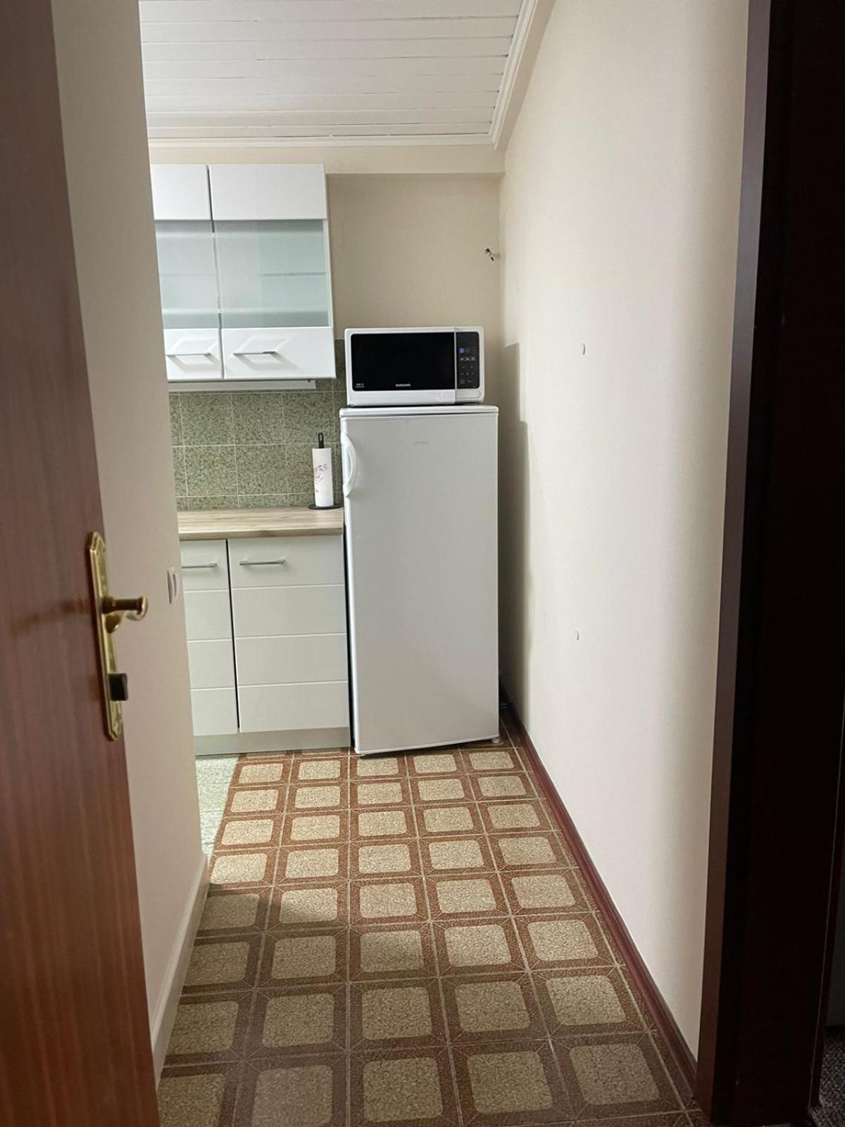 Three-Bedroom Apartment photo 2