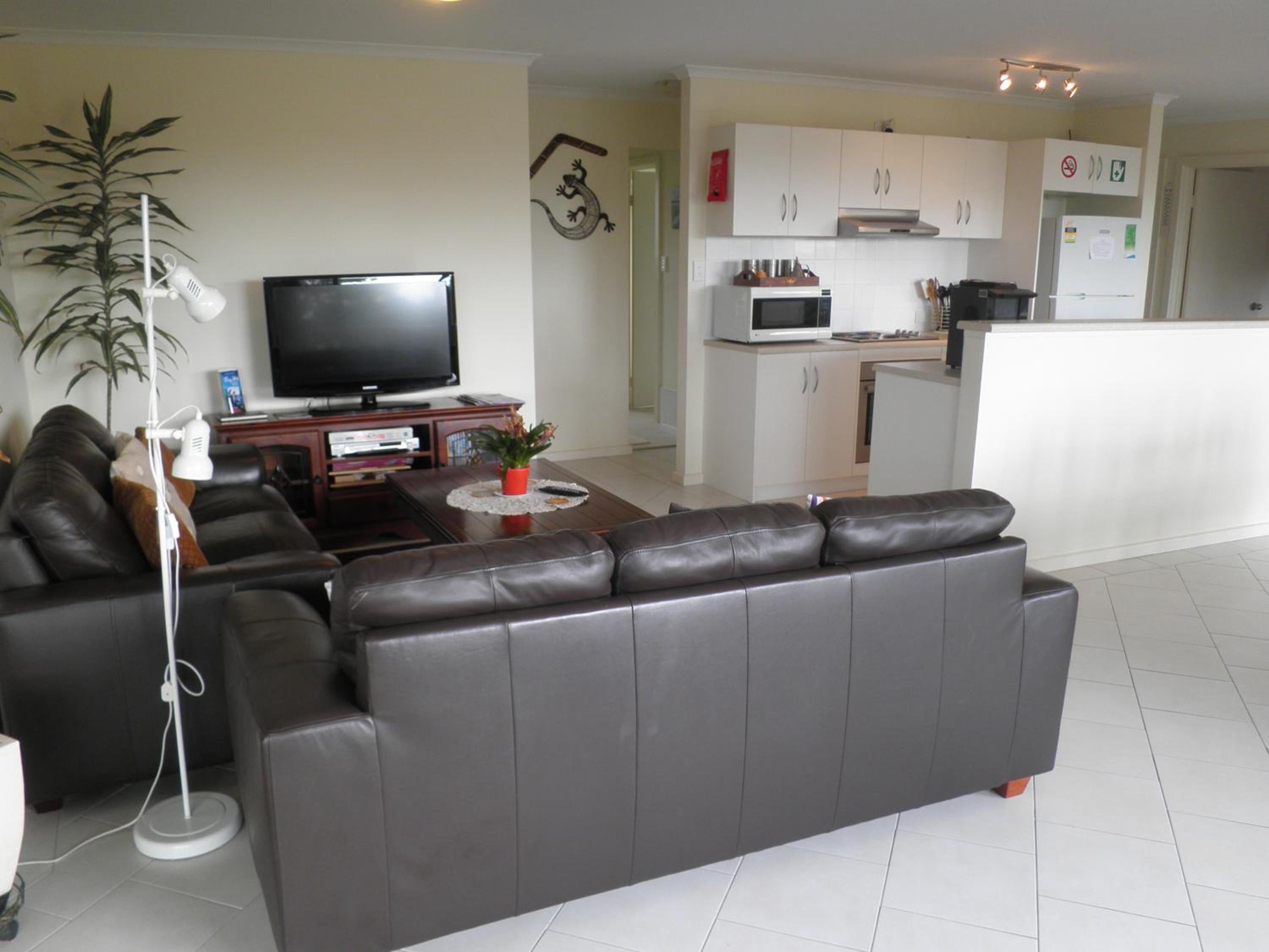 Four-Bedroom House photo 2