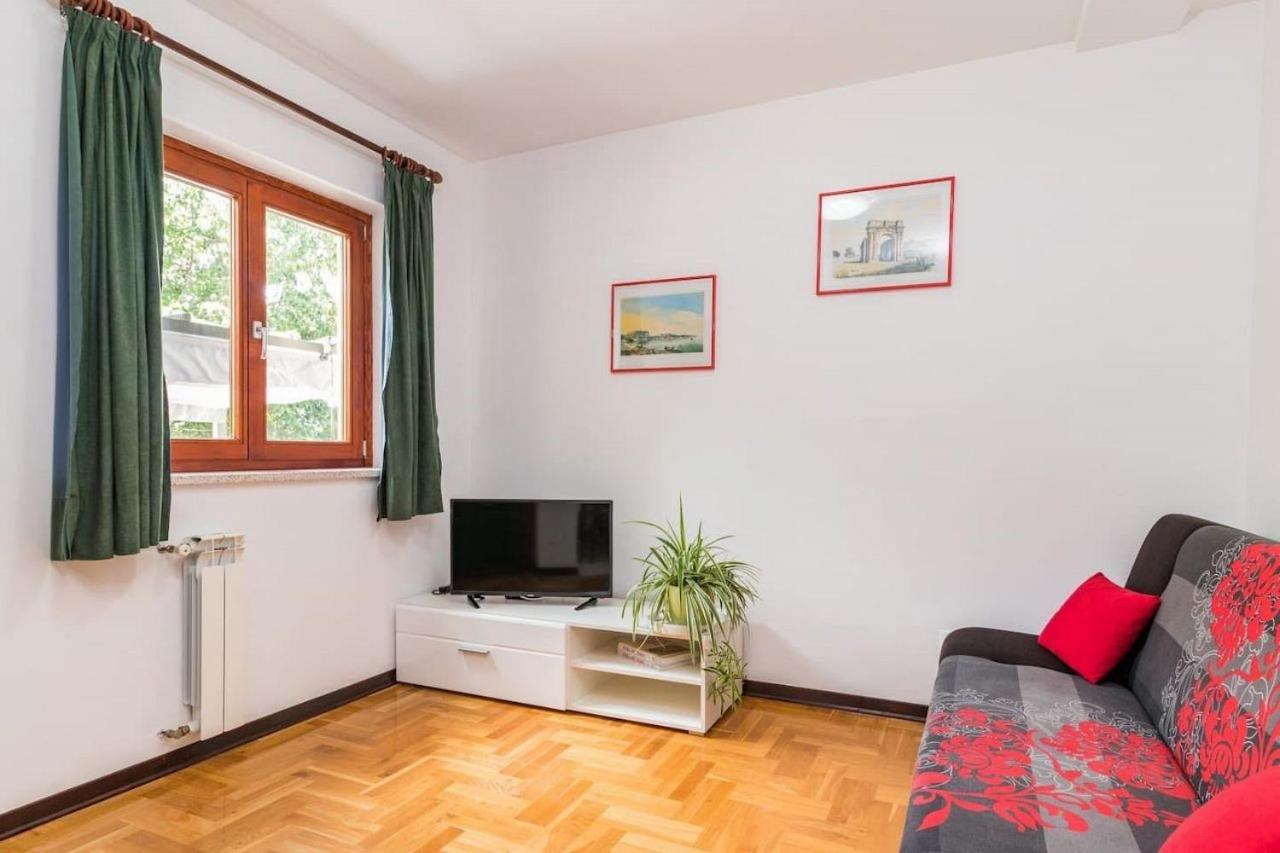 Apartment with Garden View photo 1