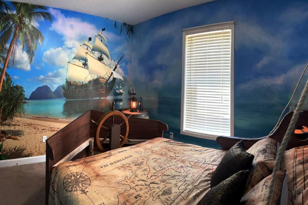 Five-Bedroom House photo 1