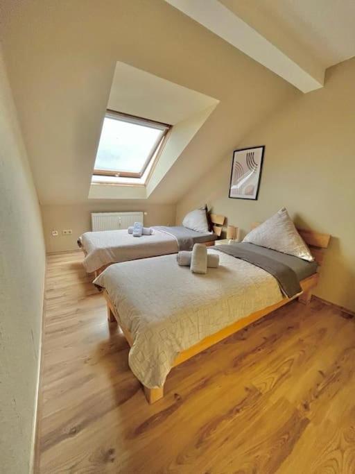 Three-Bedroom Apartment photo 1