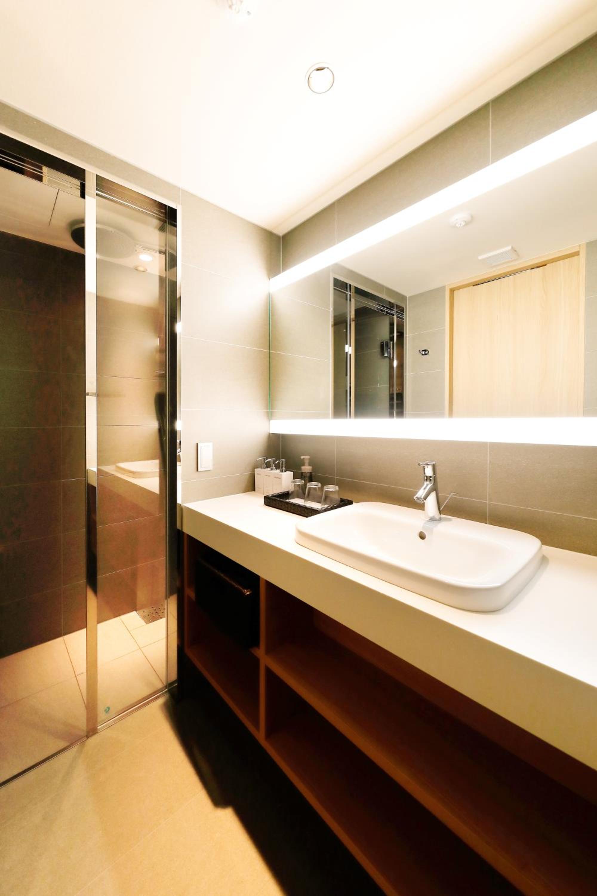 Superior Twin Room - Photo 4