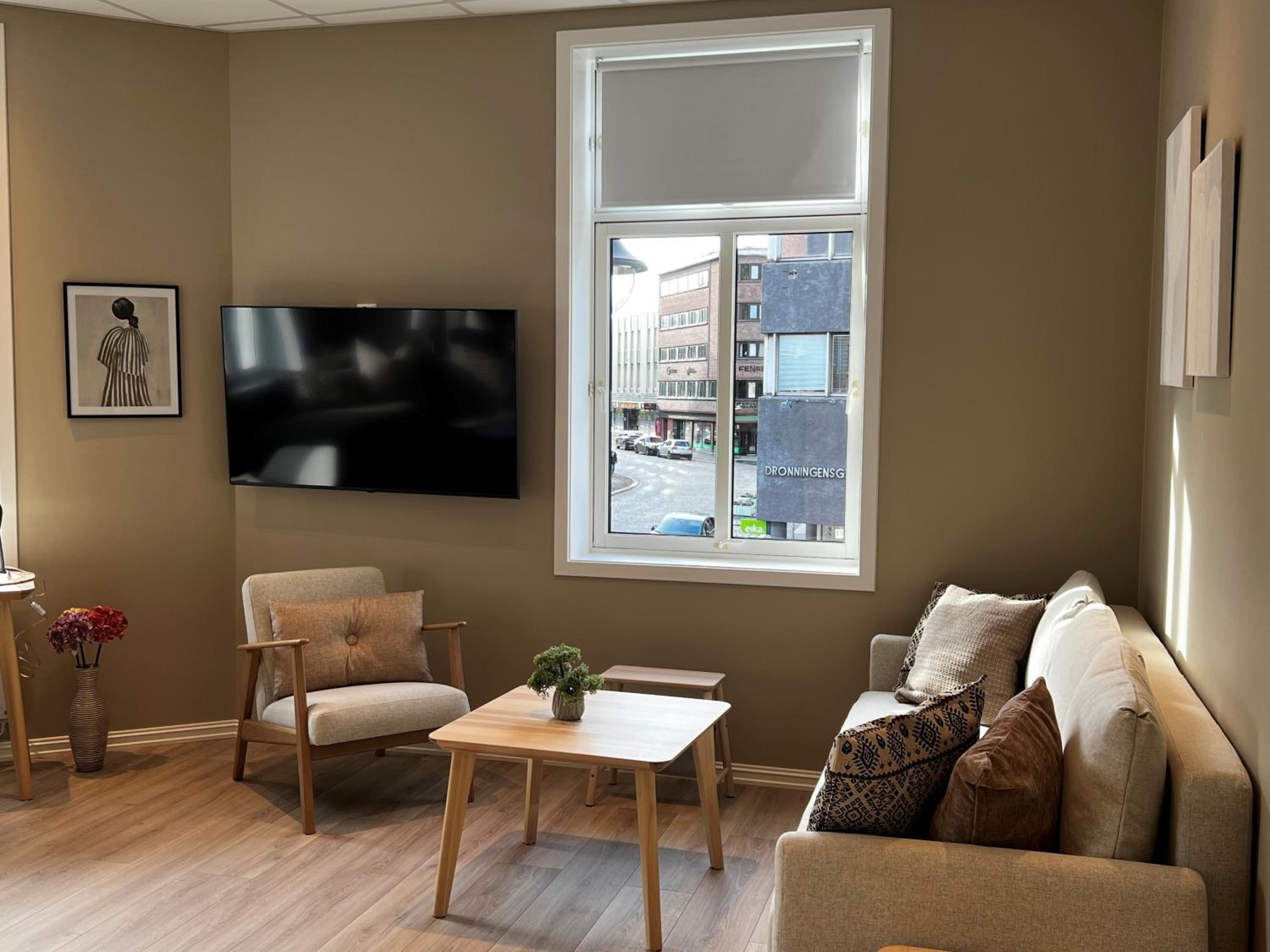 Family Room (3 Adults) - Photo 1