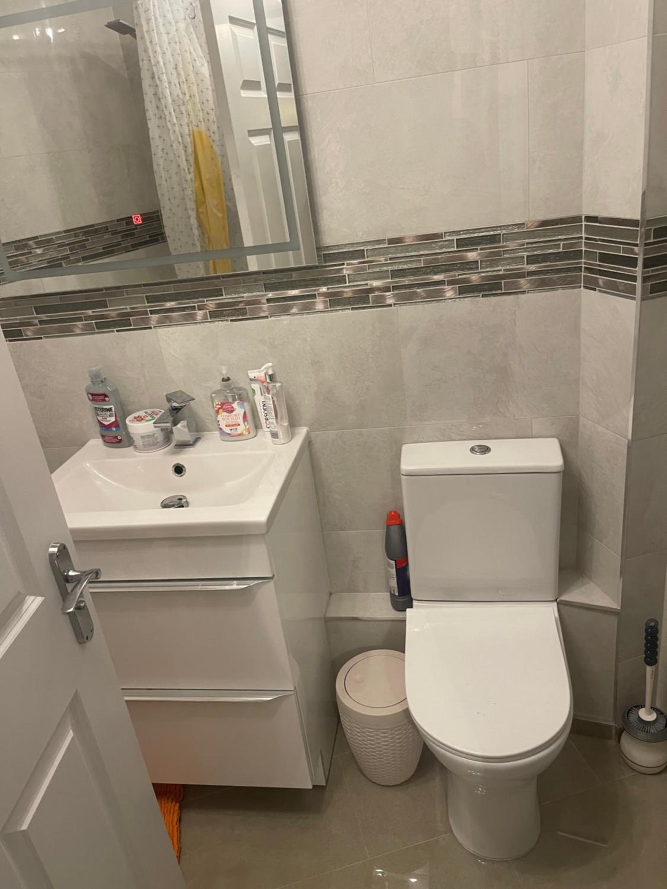 Large Single Room photo 2