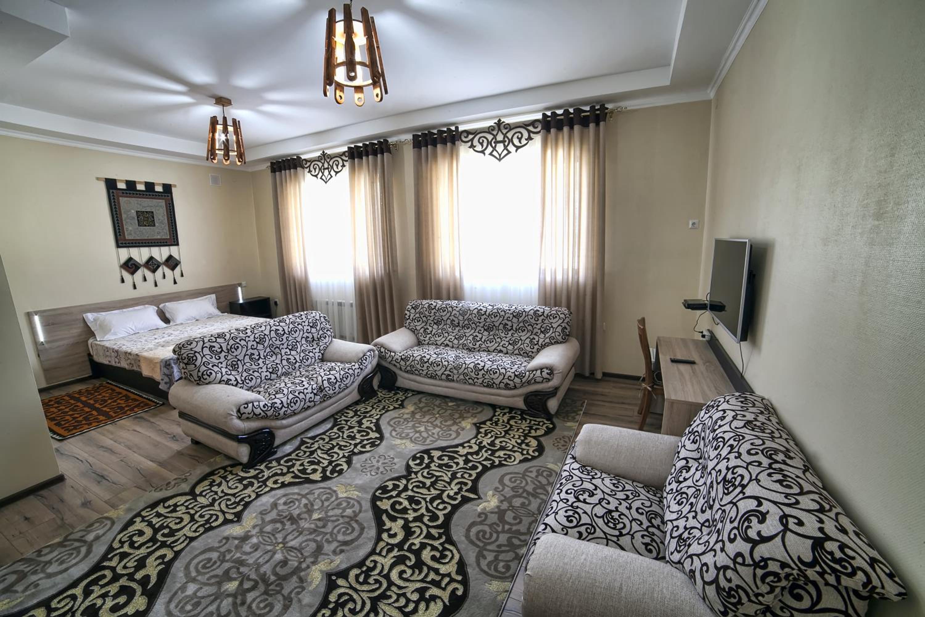 Deluxe Double or Twin Room photo 2