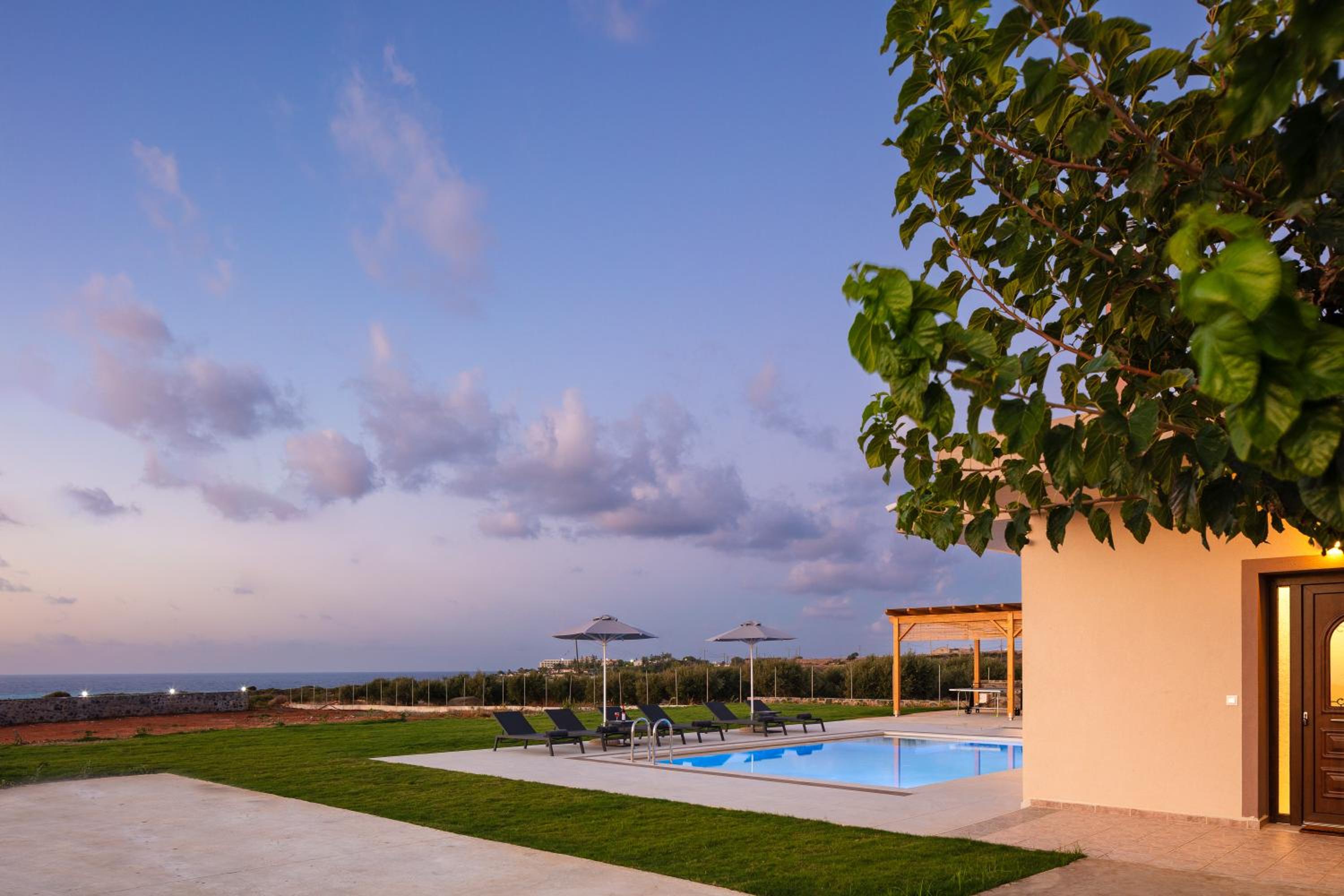 Villa with Private Pool photo 2