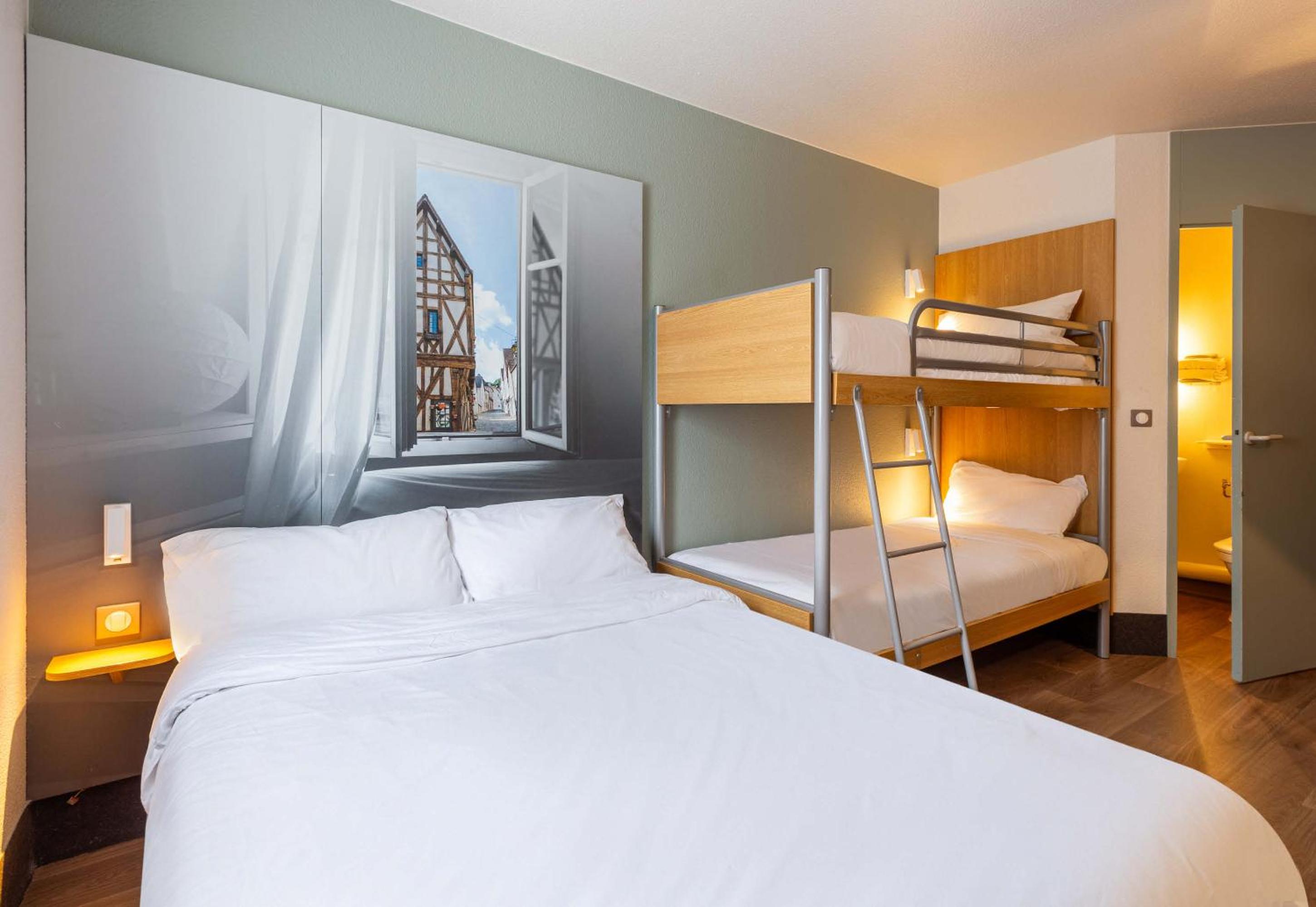 Quadruple Room - Photo 4