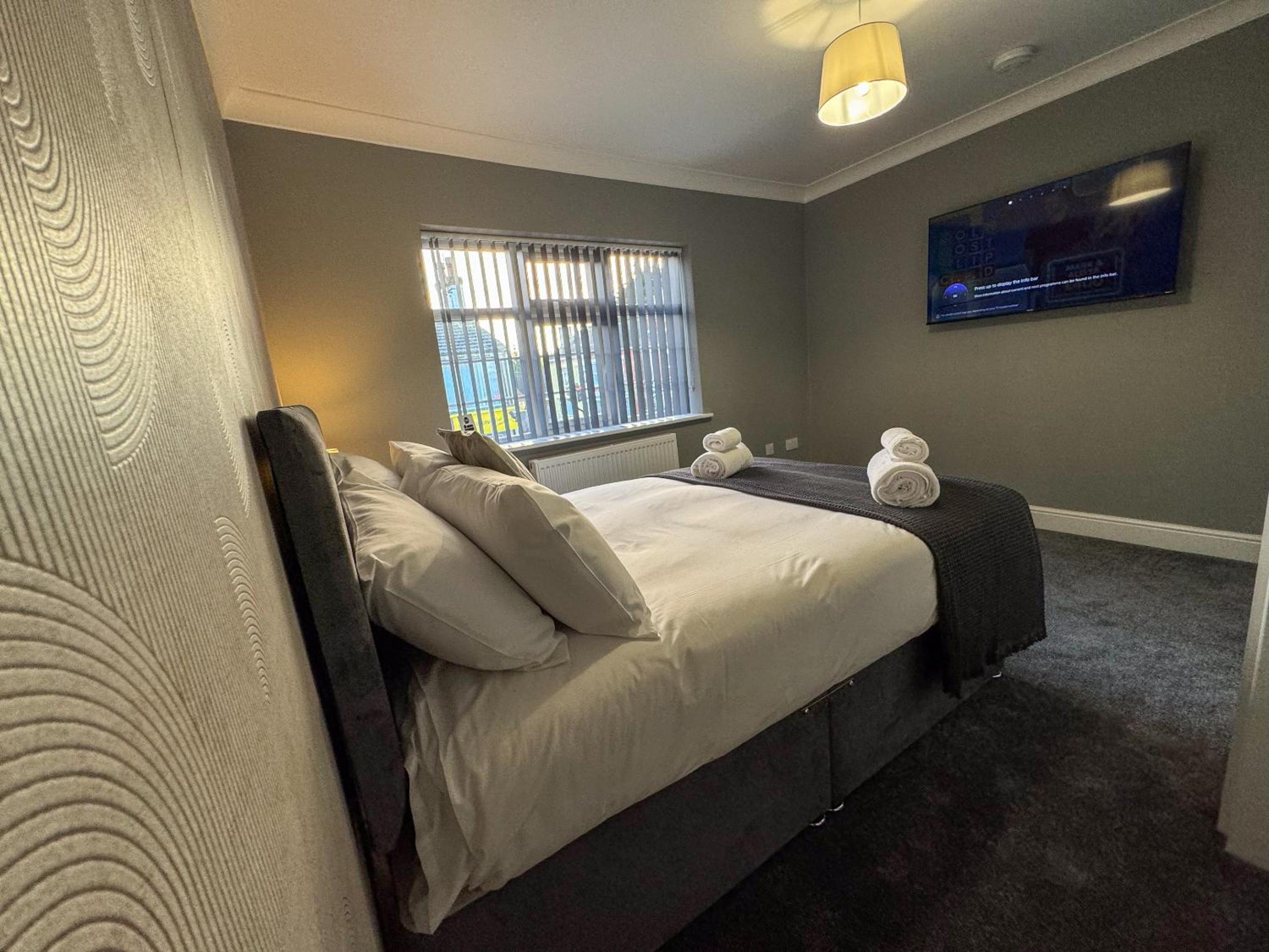 Standard King Room - Photo 3