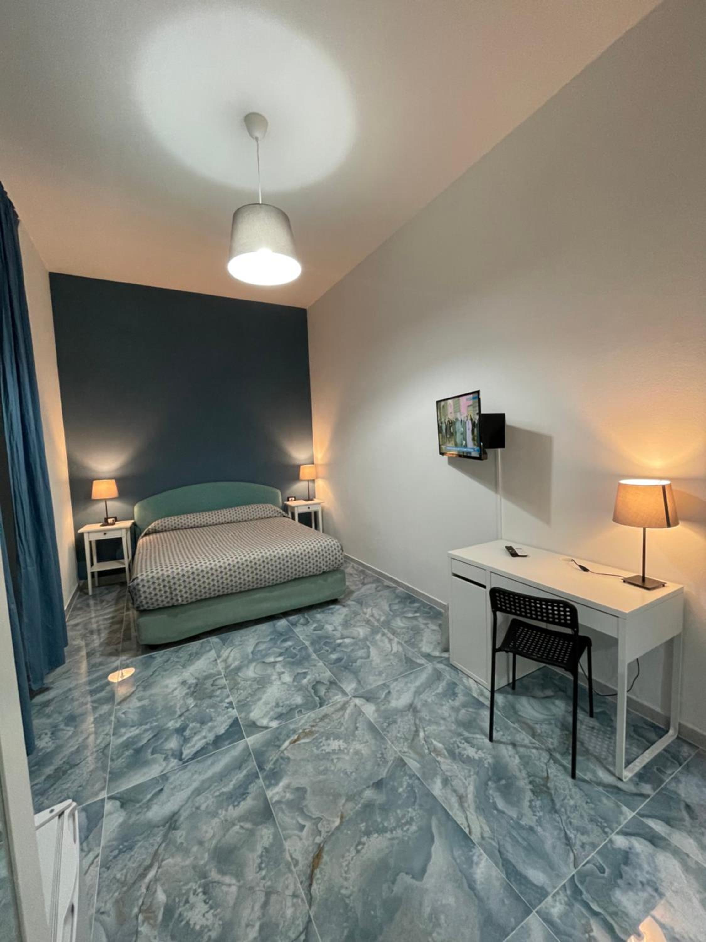 Large Double Room photo 1