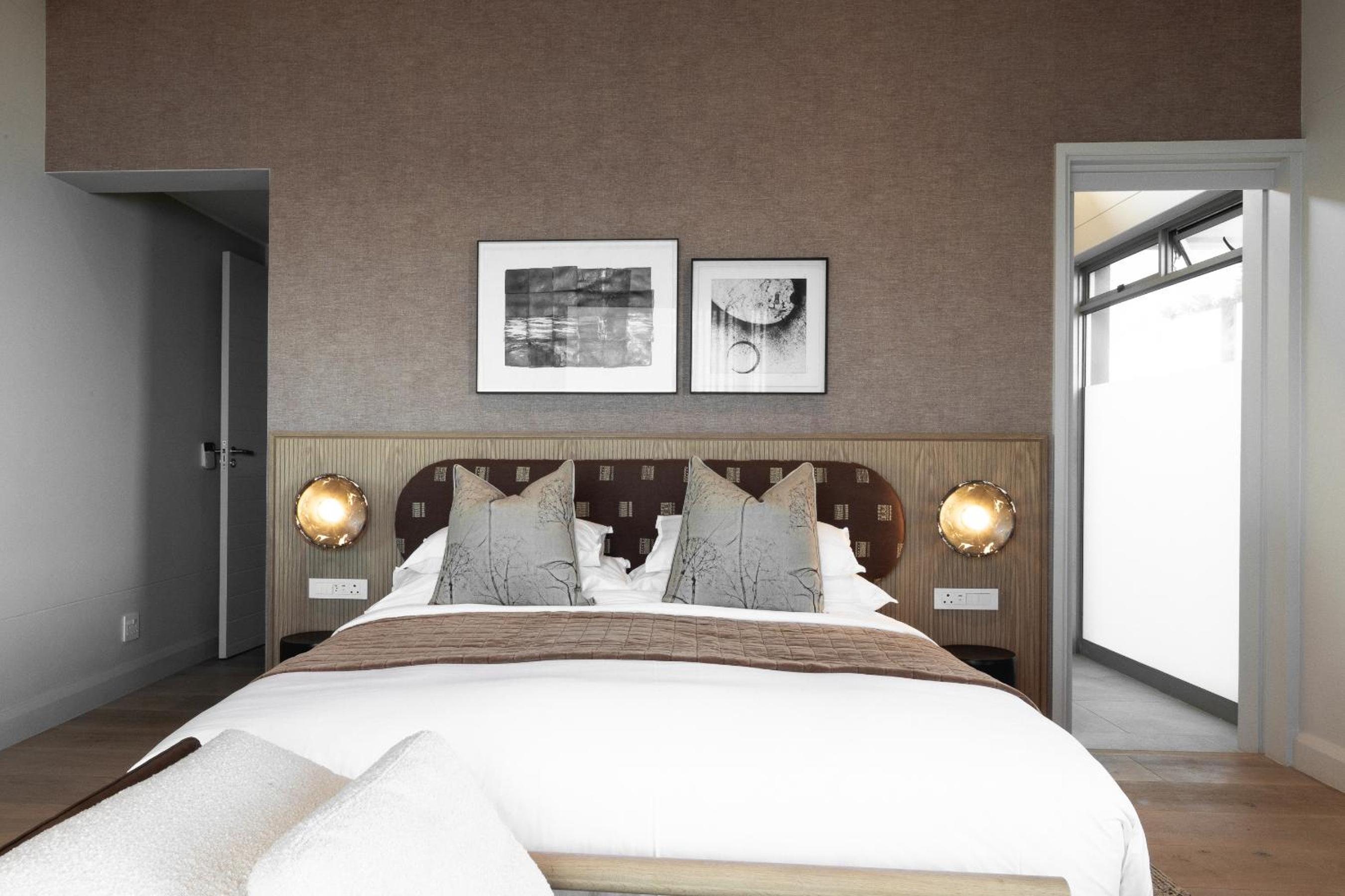 Deluxe Suite with Sea View photo 3
