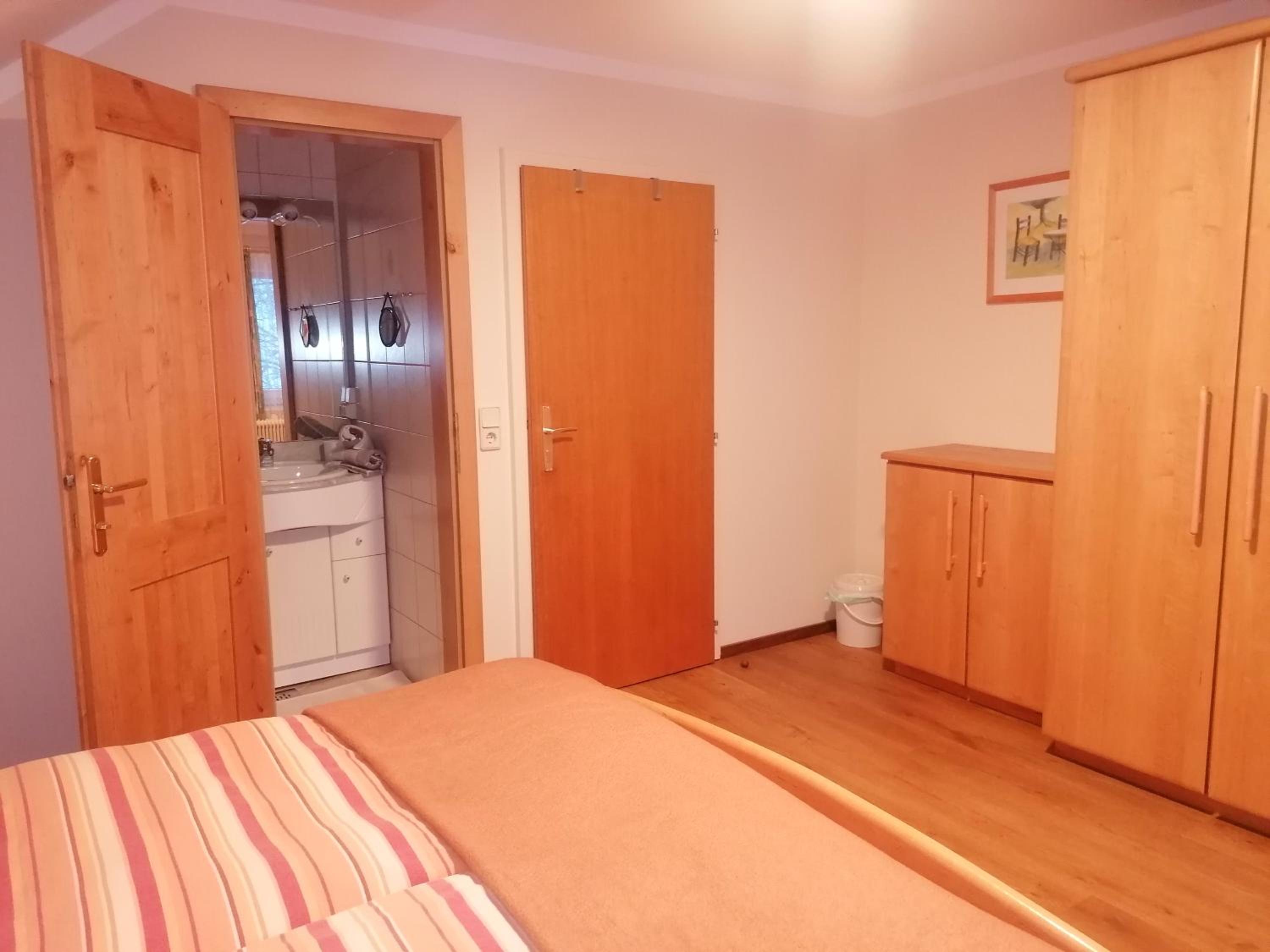 One-Bedroom Apartment - Photo 9