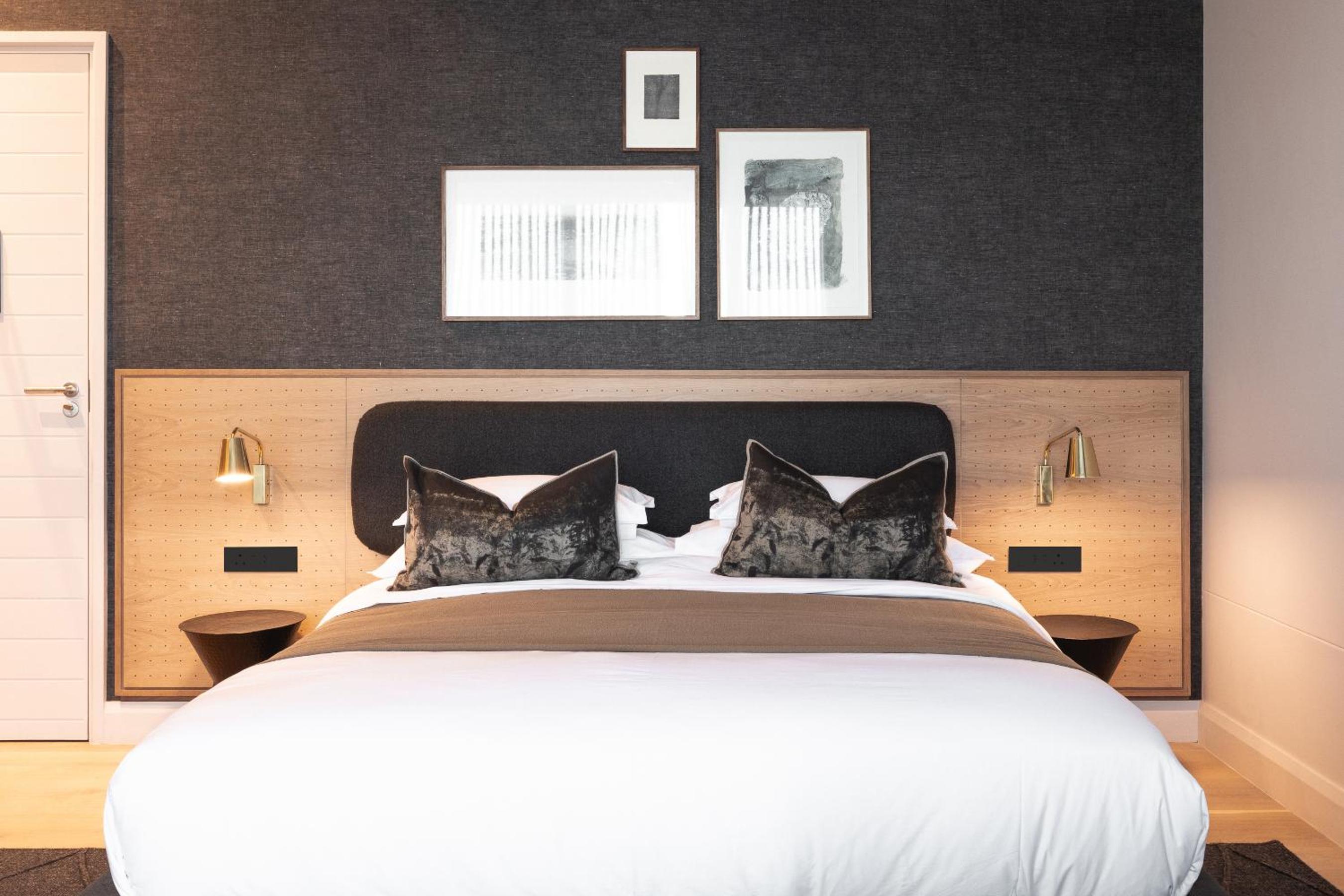 Deluxe Suite with Sea View photo 1
