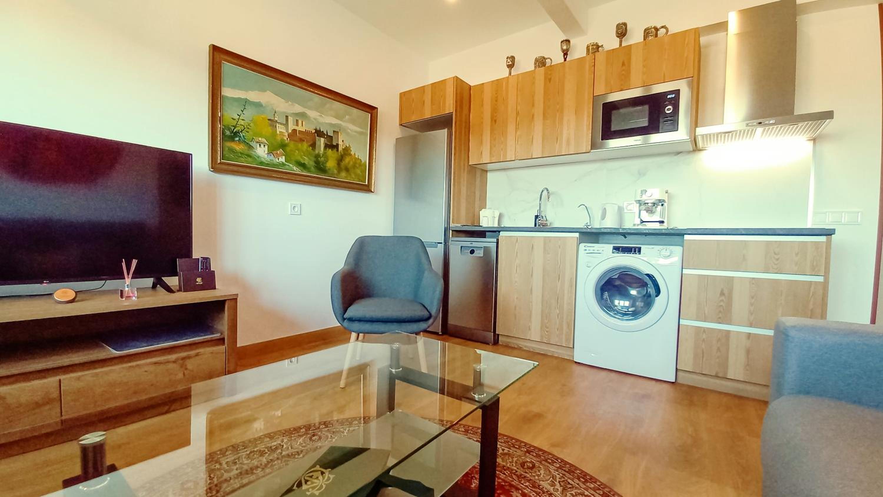 One-Bedroom Apartment - Photo 32